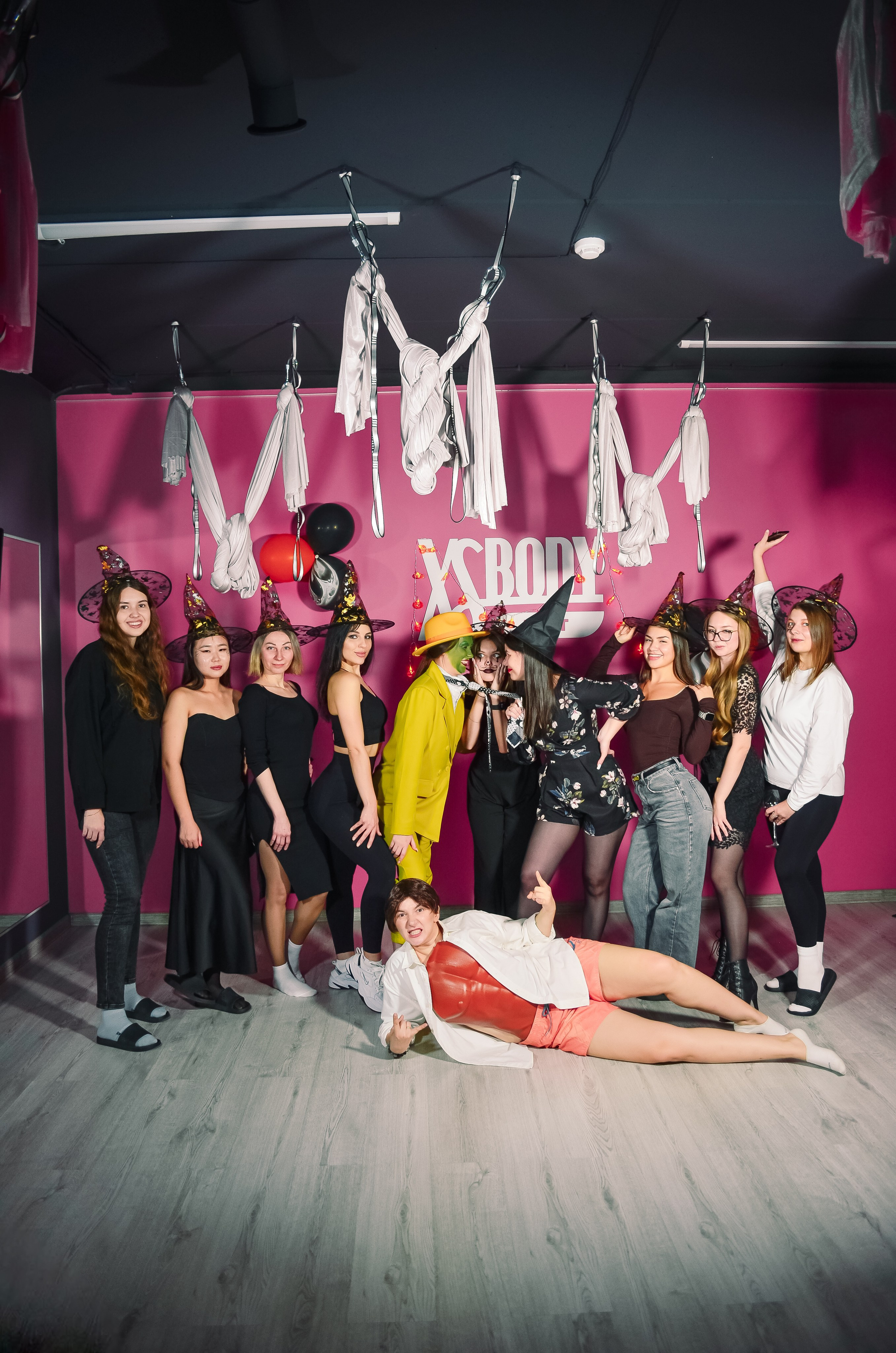 Фоторепортаж мероприятия в фитнес-клубе. Денисова Аля — фотограф для парных съемок и индивидуальных историй в Барнауле