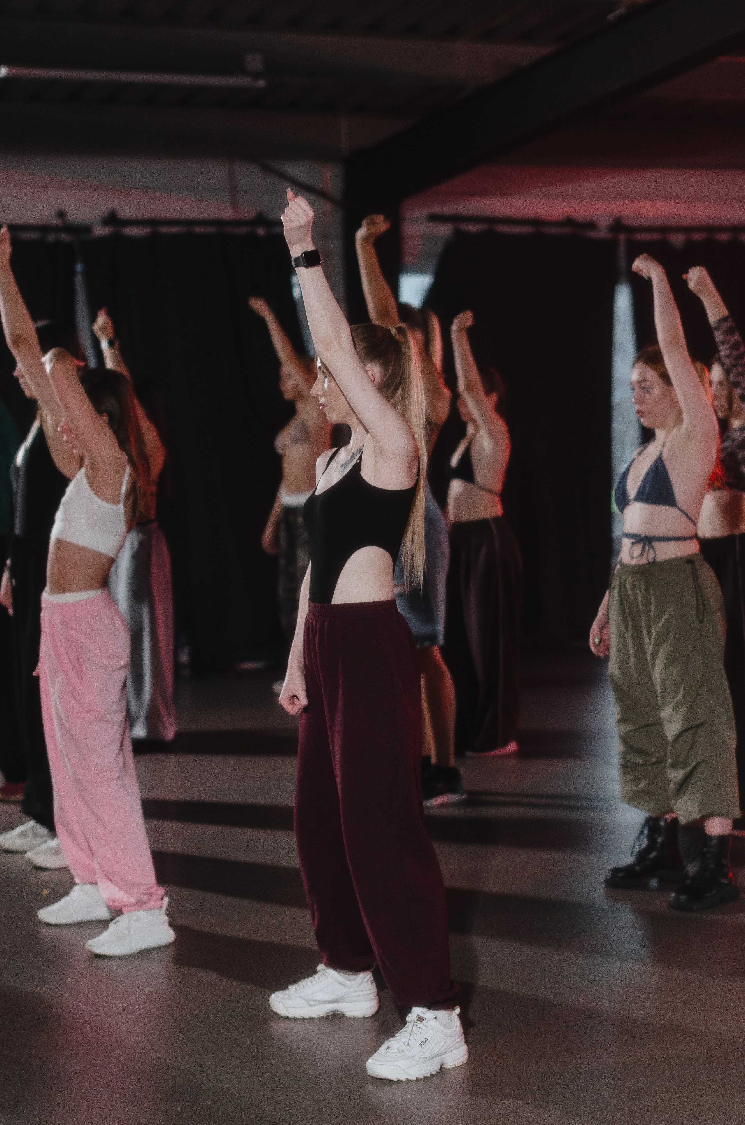 Мастер-классы по High Heels/Girly hip-hop от Оксаны ATTA. Денисова Аля — фотограф для парных съемок и индивидуальных историй в Барнауле