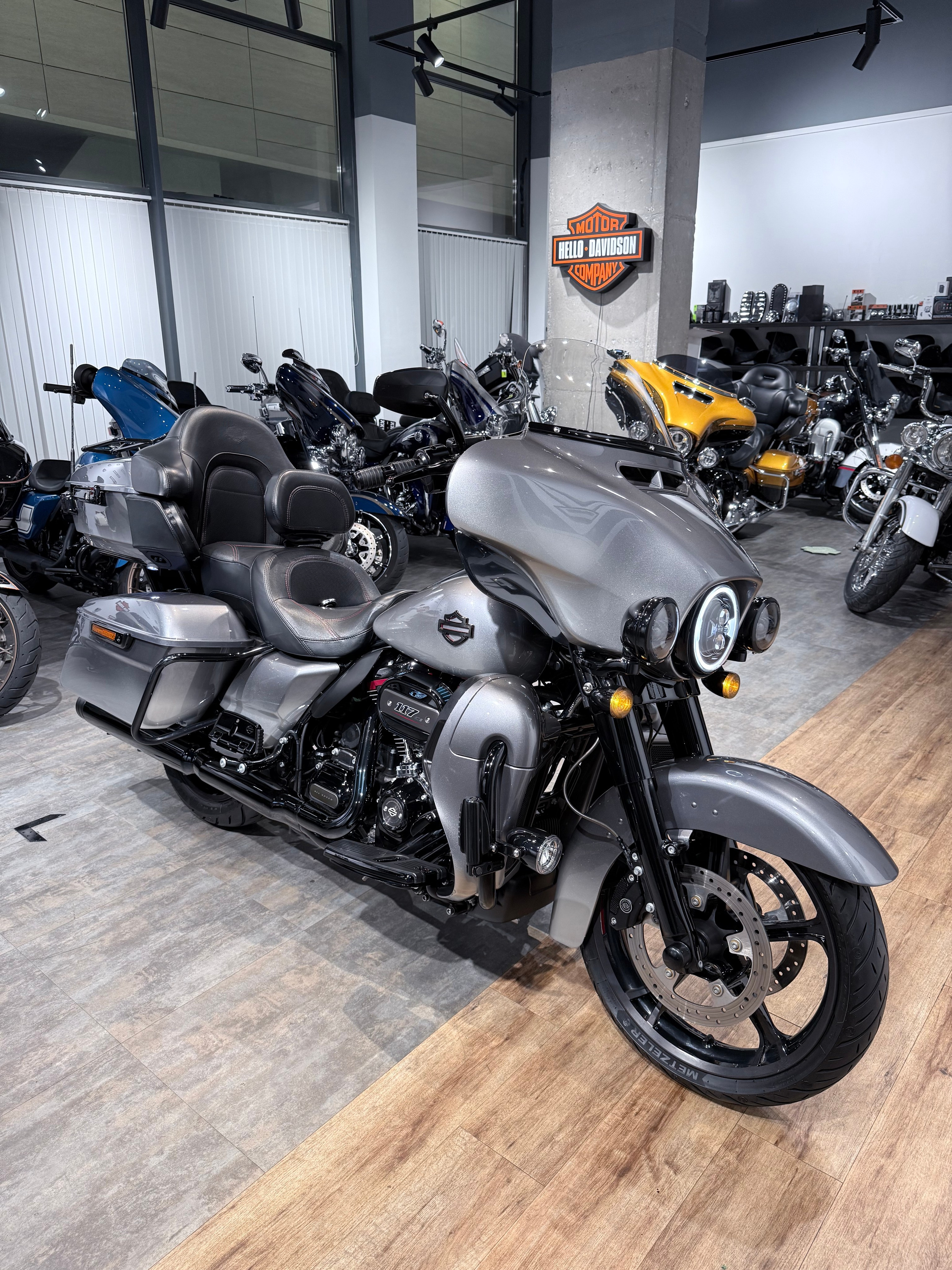 2019 CVO Electra Glide Limited 117 (Nardo Gray). Hello Davidson, Москва. Только хорошие мотоциклы…