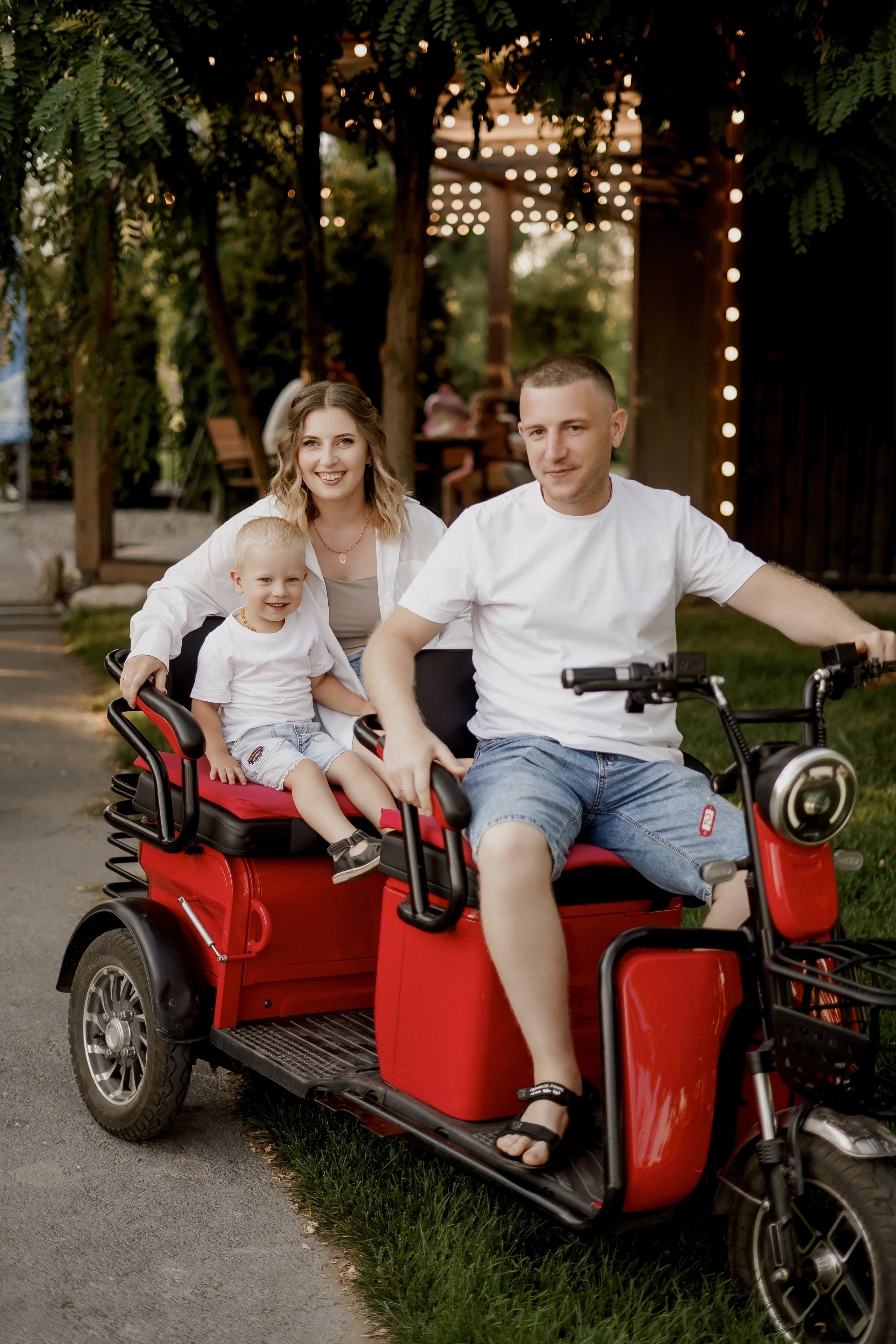 Вова Лена Миша. Фотограф Валерия Крахмалева