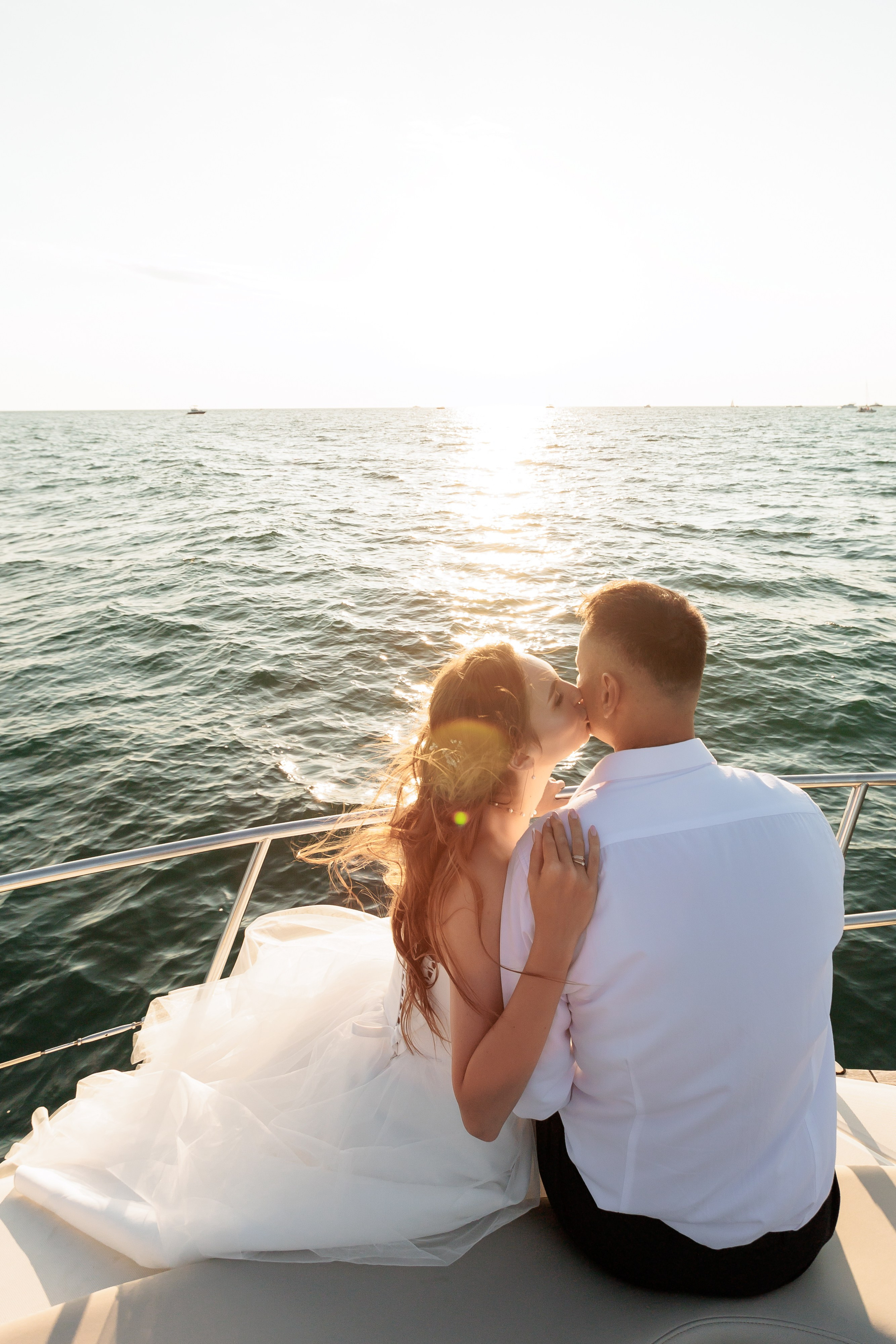 Роскошная фотосессия в Сочи на яхте. Свадебный фотограф в Абхазии, Сухум, Гагра, Сочи