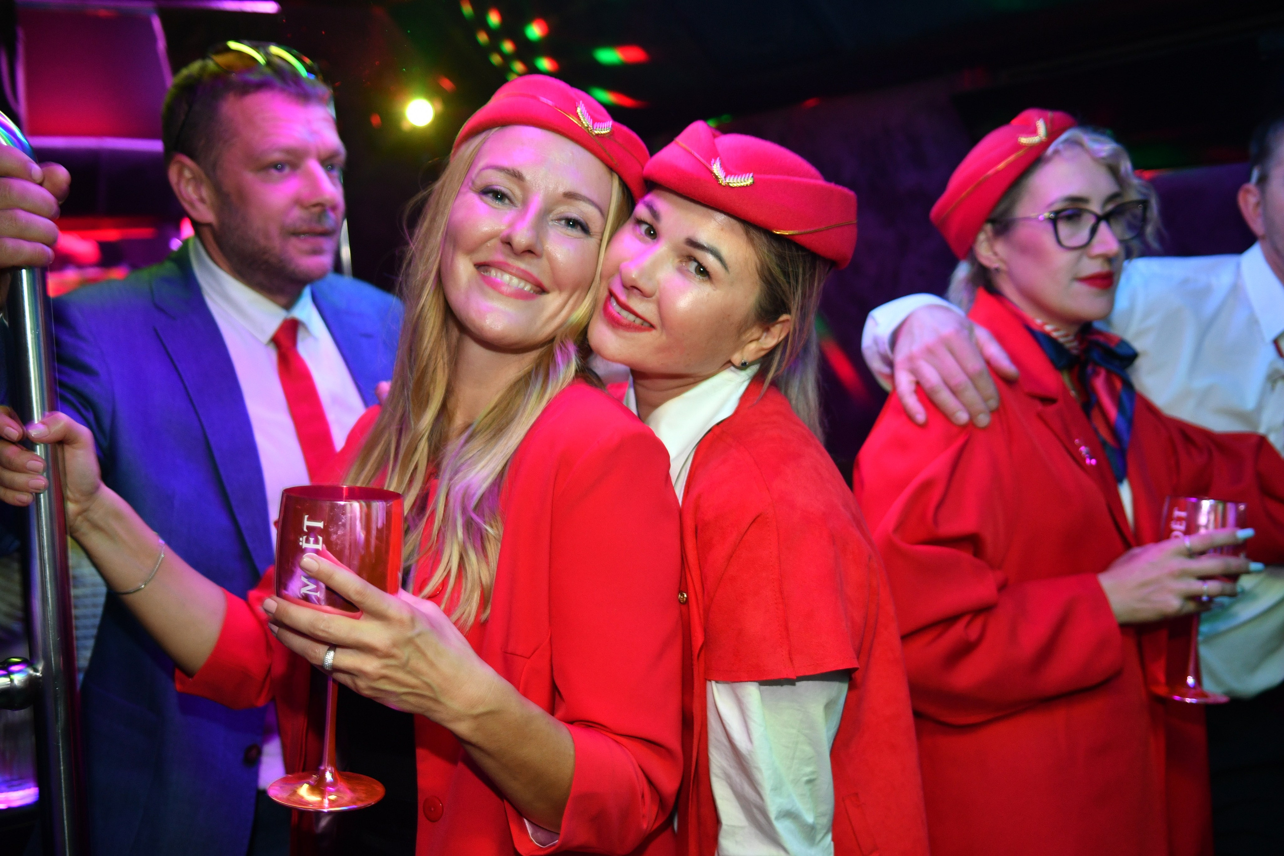 Праздники. F/8 and be there — оказаться в нужном месте и поймать момент