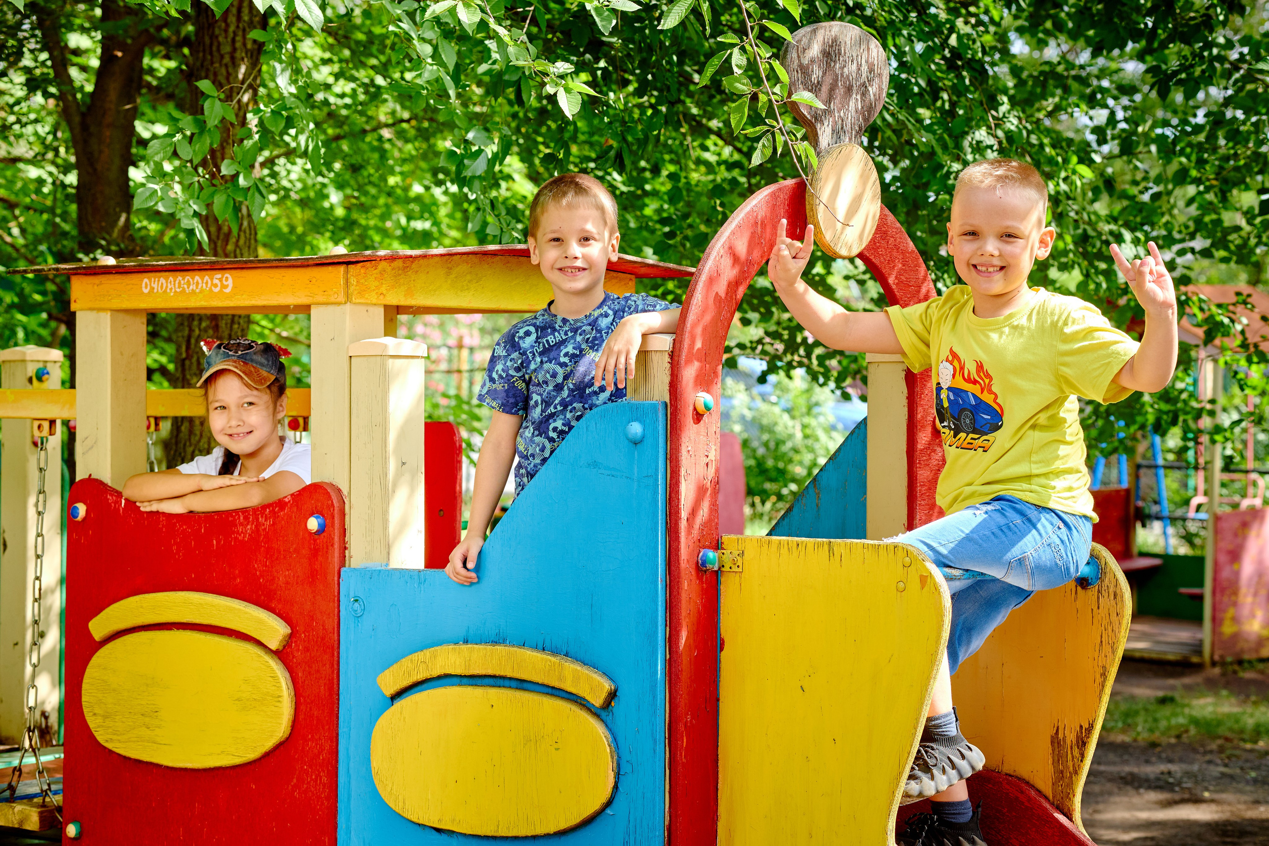 Пример летней съемки в детском саду № 92 Старшая группа Радуга. Фотограф Выпускные альбомы Таганрог Сергей Коробченко