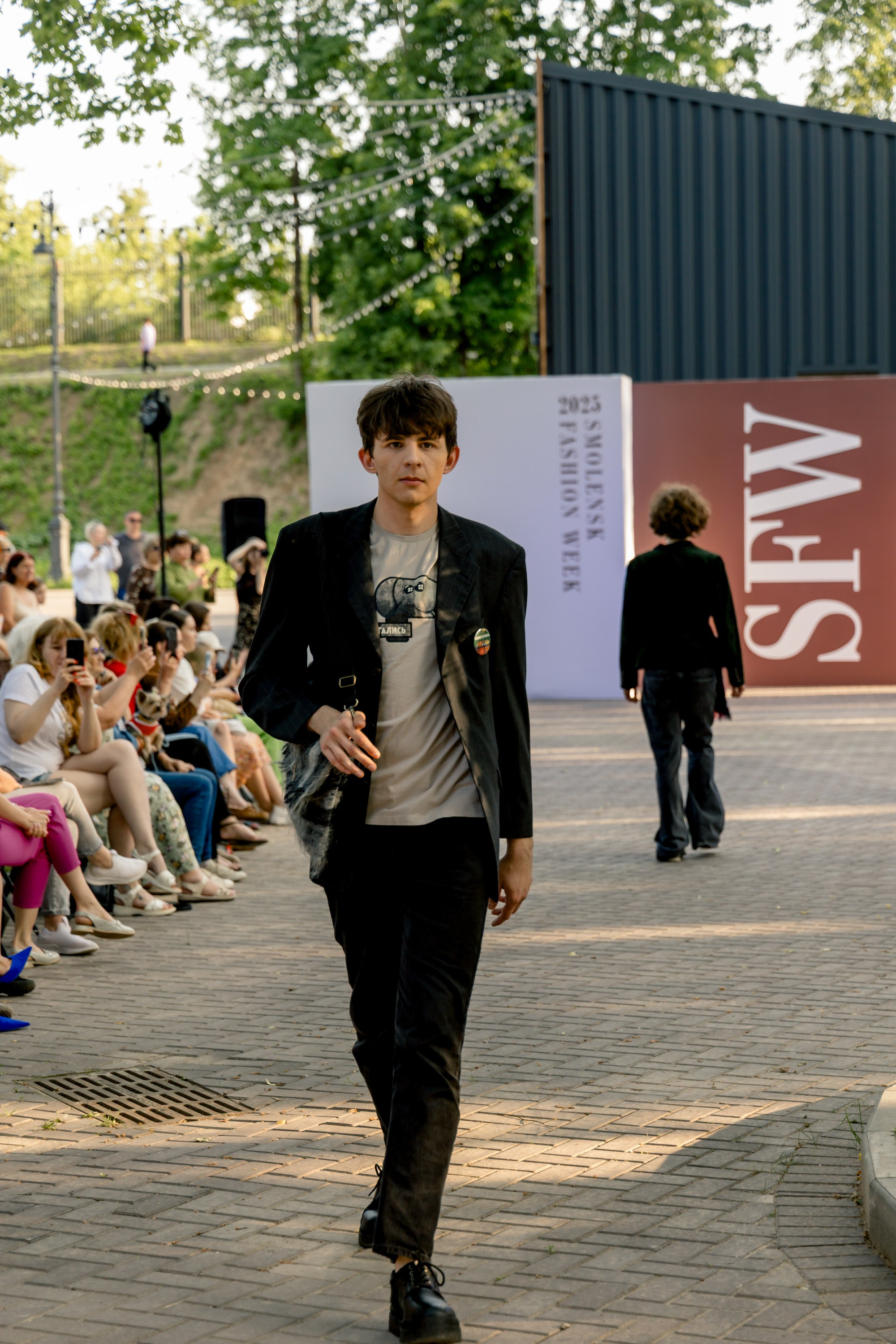 Smolensk Fashion Week 2025_показы_ДЕНЬ 1_ВЕЧЕРНИЙ ПОКАЗ_19:00. Главная