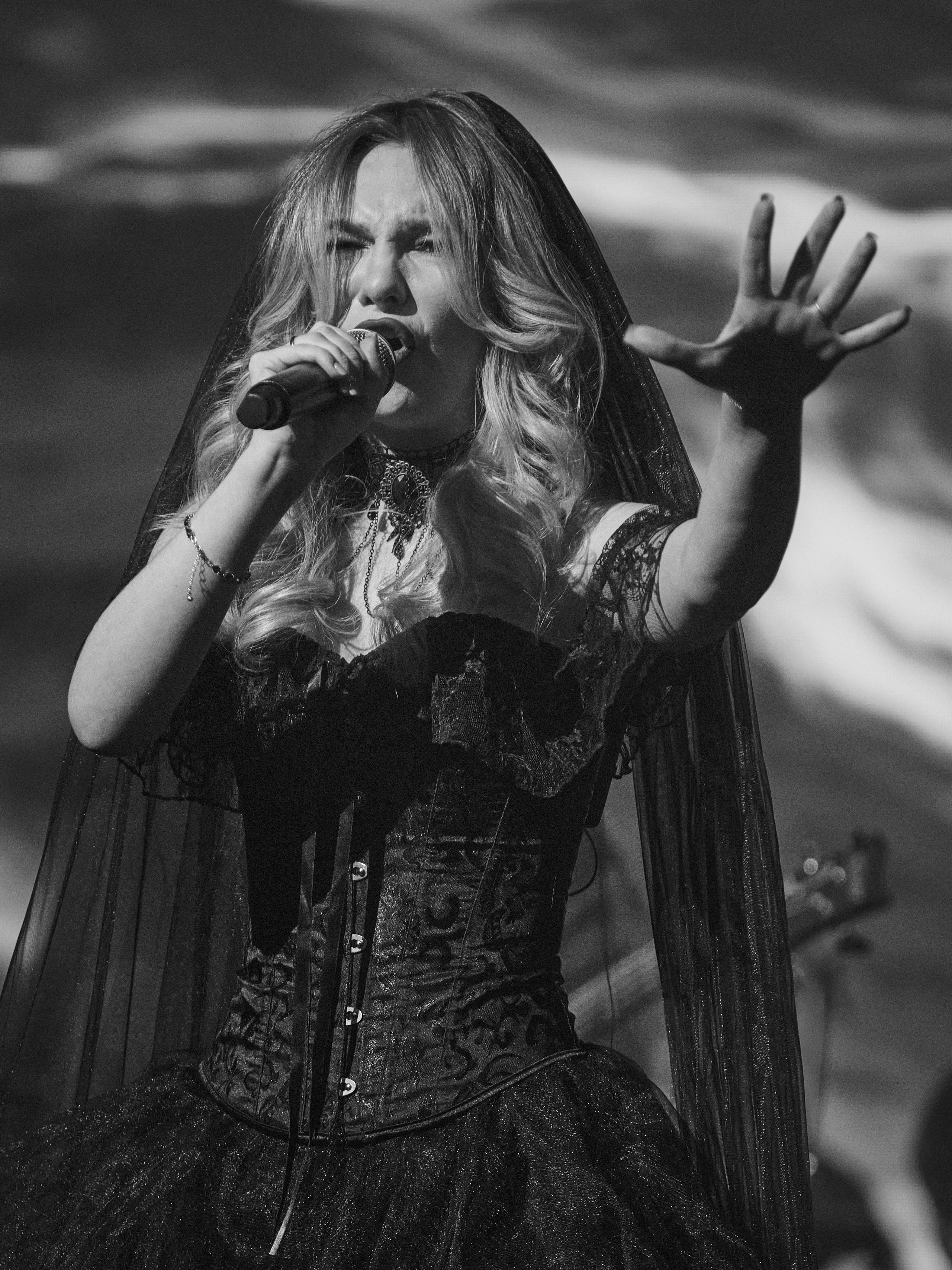 Saphath с симф.оркестром. Фотограф. г. Южно-Сахалинск. Олег Толстов