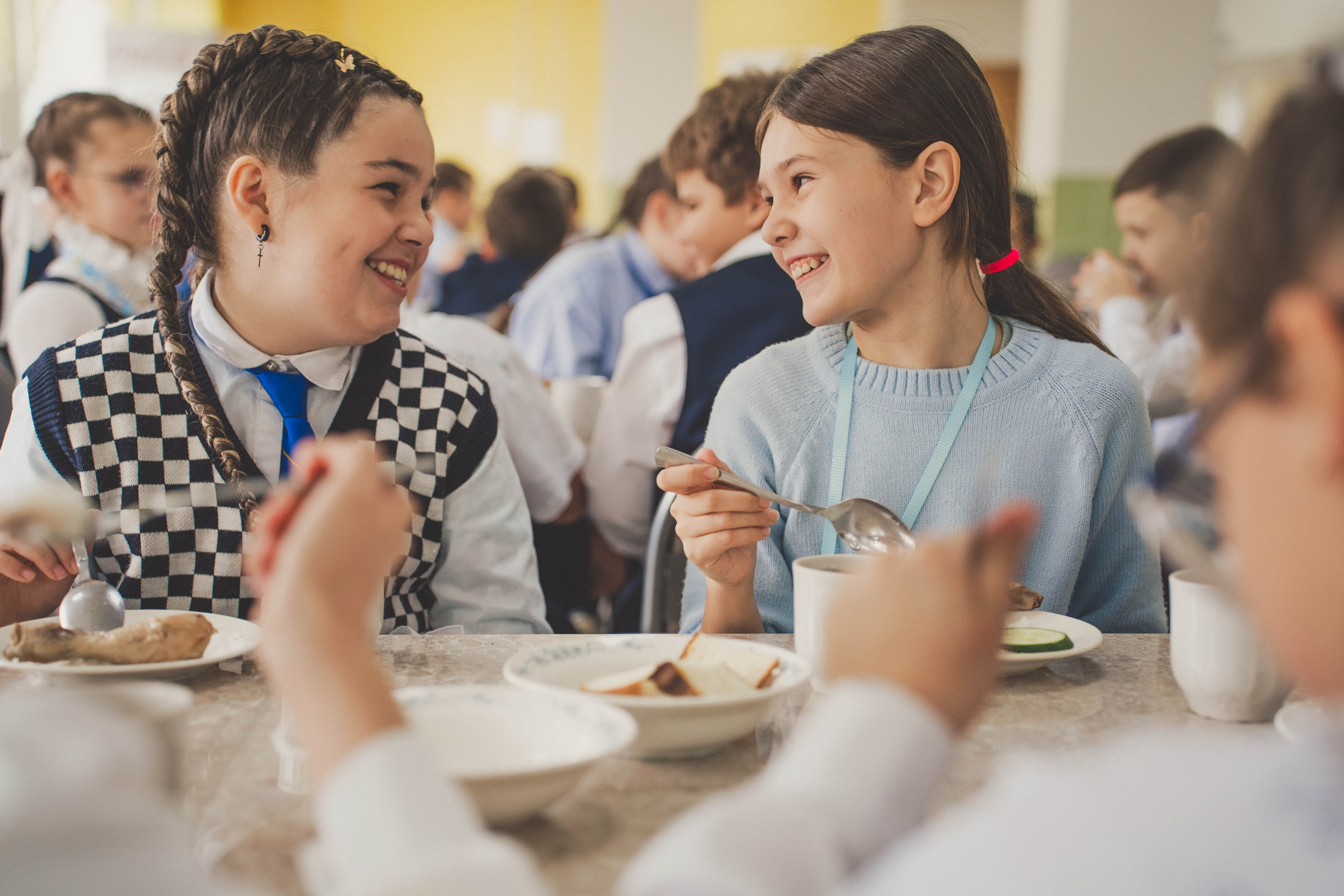 Классбук Гимназия 32 Иваново. Ирина Коновалова школьный фотограф. Выпускные альбомы Ярославль
