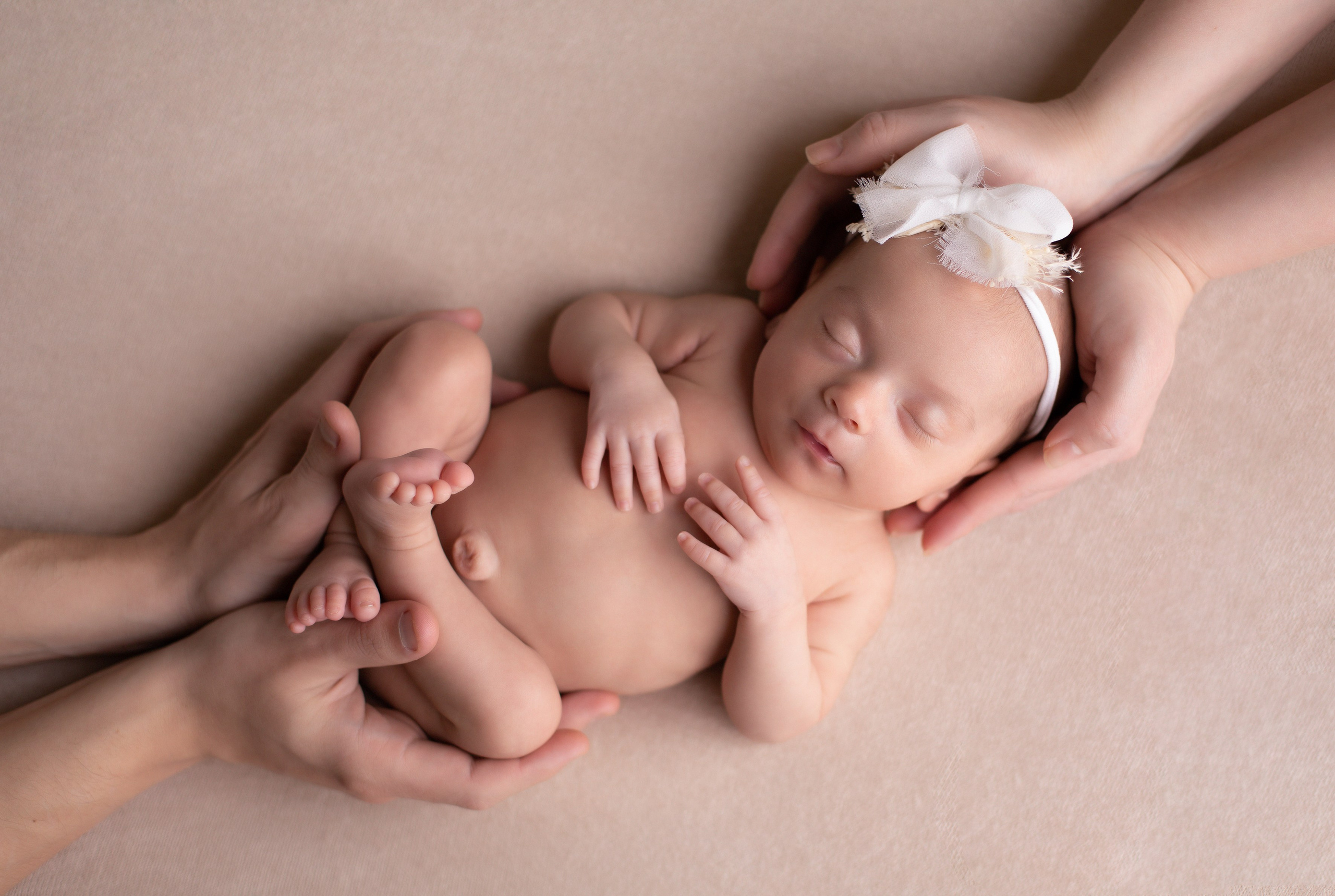 Новорожденные девочки. Фотограф новорожденных в Нижнем Новгороде Белякова Оксана