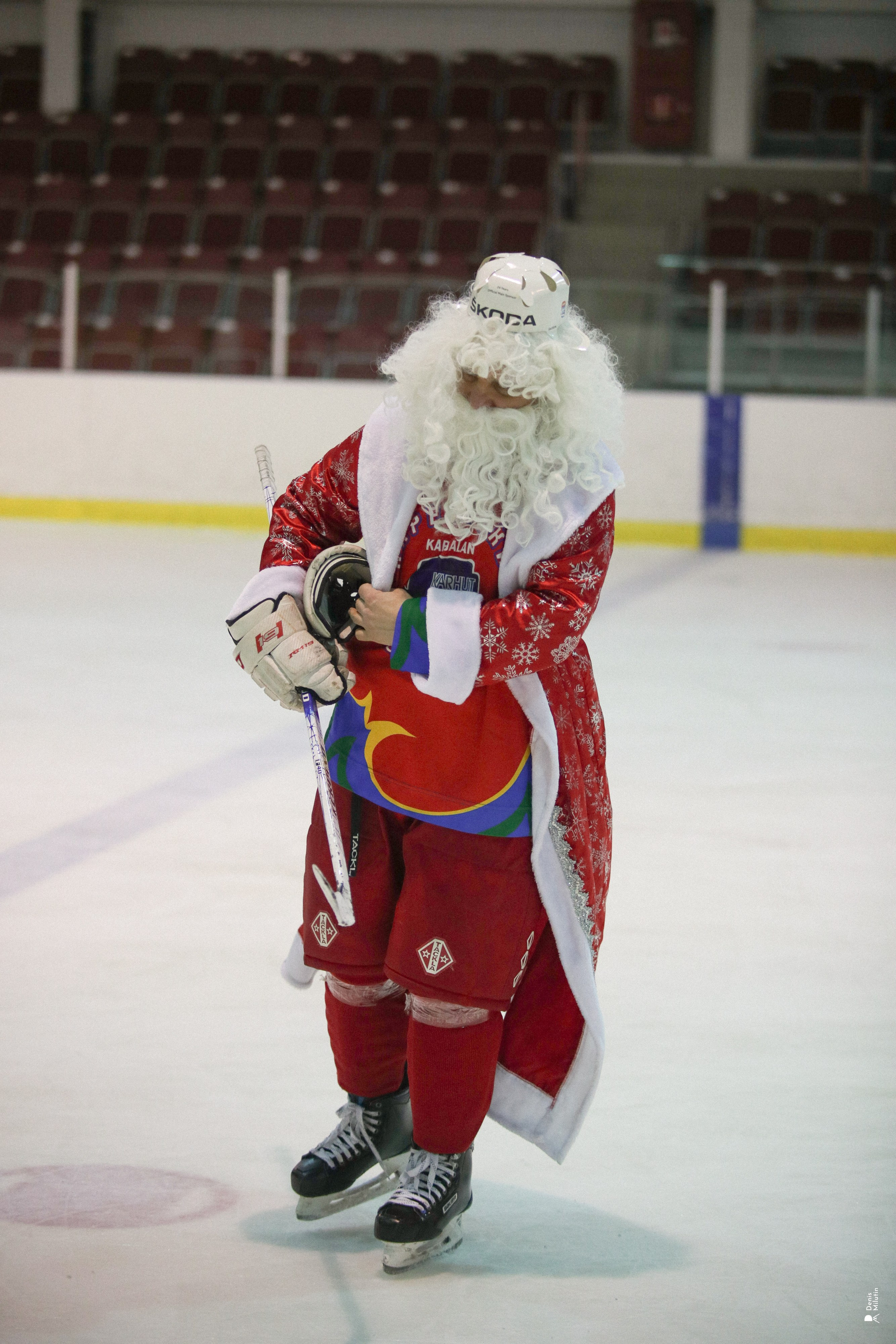 Звенит в ушах лихая музыка атаки. Портретный фотограф Денис Милютин