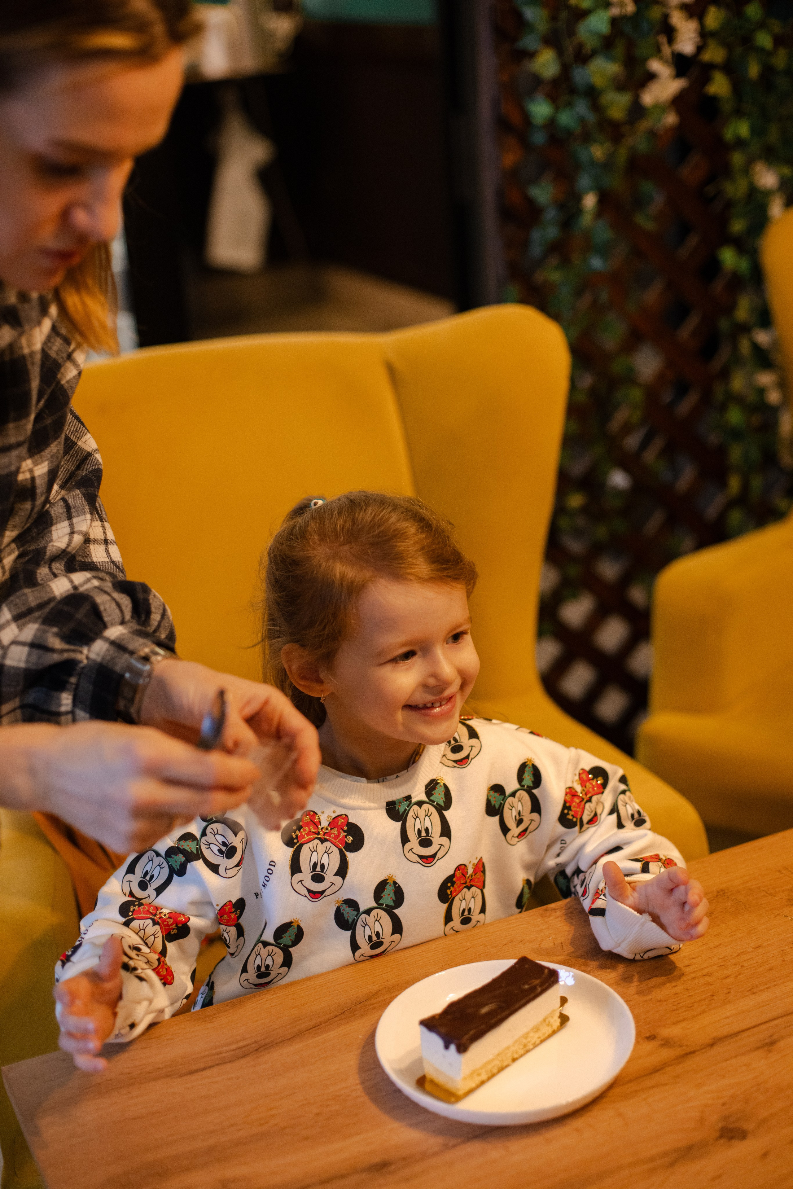 Семейное утро в кафе. Фотограф в Шатуре Оксана Осьмакова