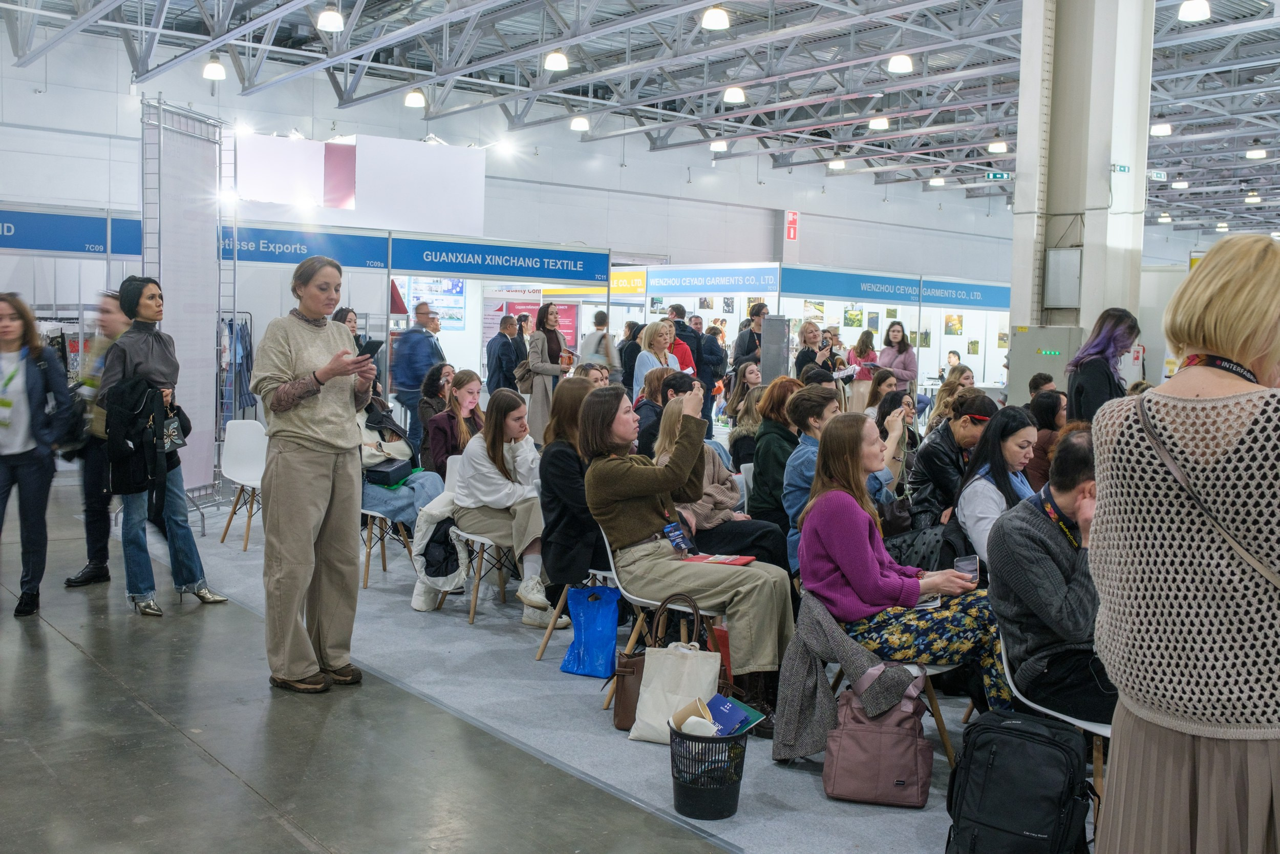 Интерткань 2026 Весна. Фёдор Карпов — профессиональный фотограф, работаю в Москве и области