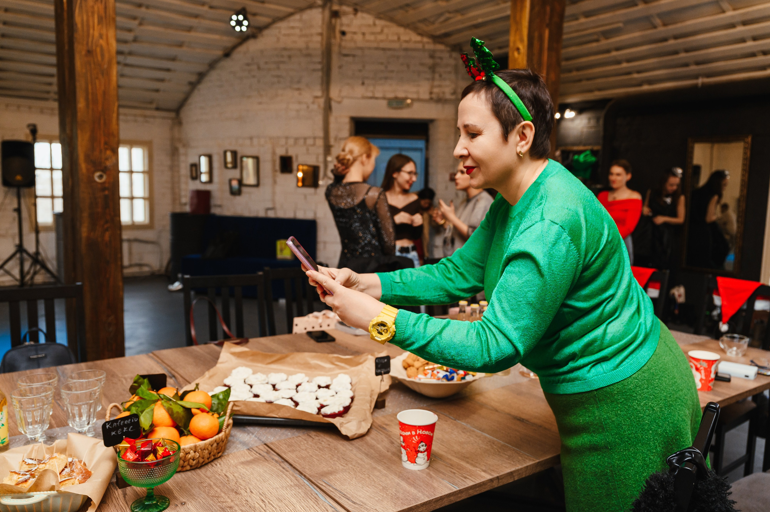 Новый год в клубе «Читалка». Свадебный и просто хороший фотограф в Челябинске