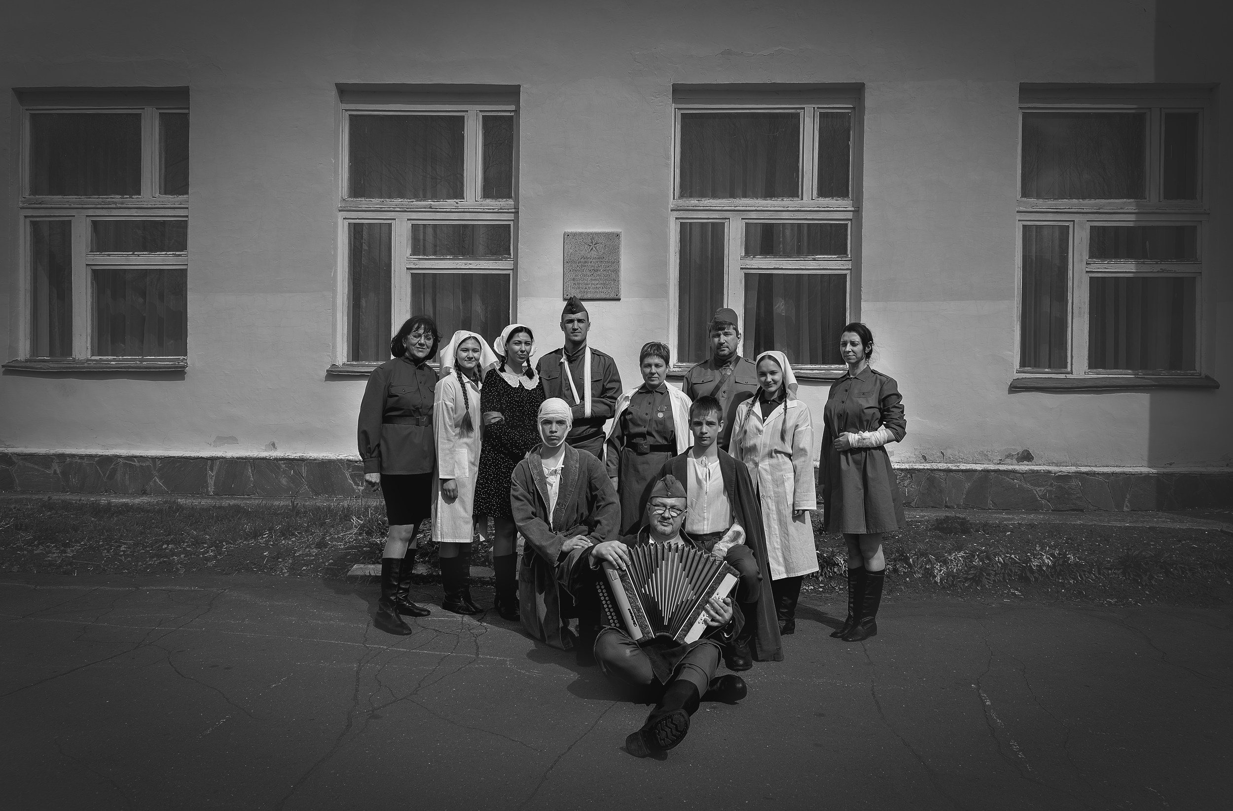 Фотопроект 9 мая! Был снят на территории Санатория Д. Дача, где в годы войны был госпиталь. Воссоздали картину тех лет. Свадебный и семейный фотограф в Кыштыме Челябинске Марина Шигапова