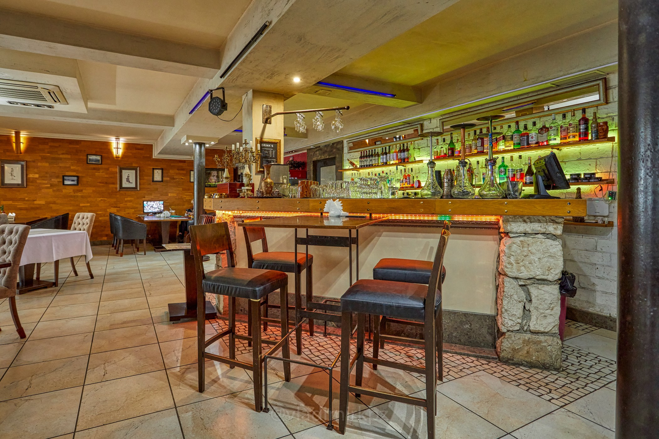 фотосъемка интерьеров гостиницпрофессиональный фотограф отелейпродающие фото для яндекса островок Островок, Суточно.ру, Твил, Отелло, Яндекс.Путешествия, Travelata , Hotellook фотограф для отеляинтерьерная съемка номеровфотосъемка апартаментоврекламное фото гостиниц