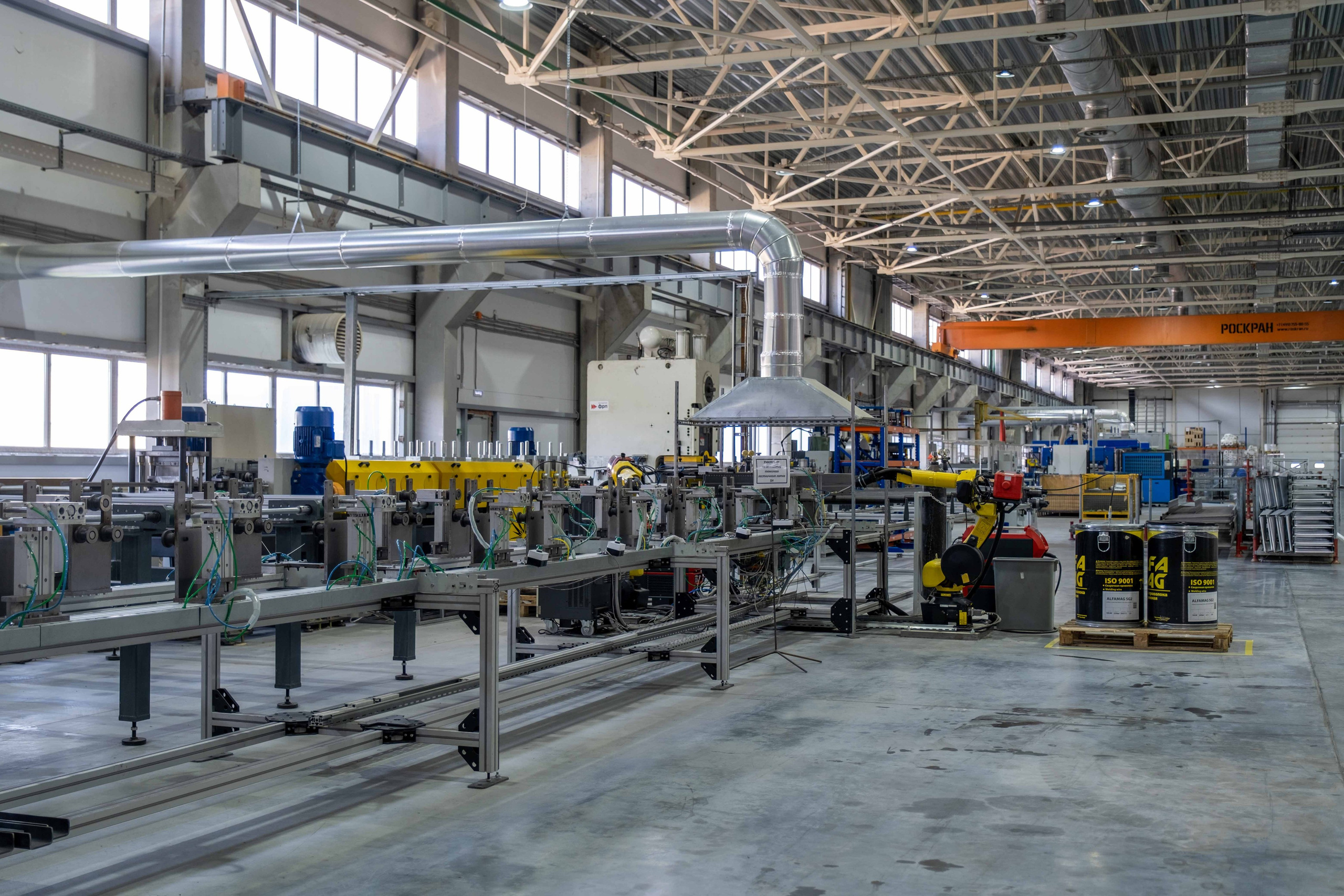 IEK — торжественное открытие производственного цеха. Фото тур