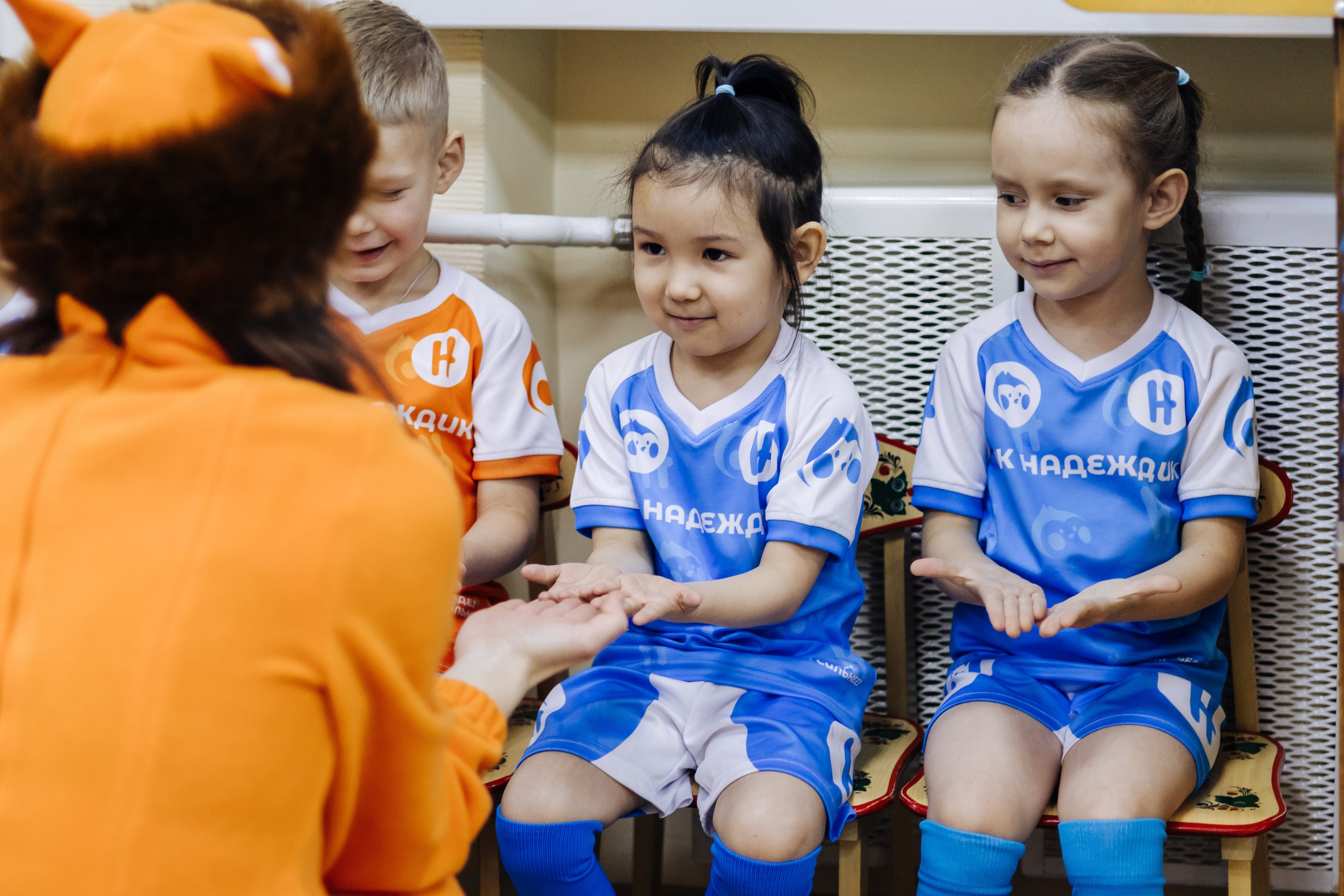 Фотосессия с кубком в детских садах г. Магнитогорска. Денис Прохоров Фотограф в г. Магнитогорск