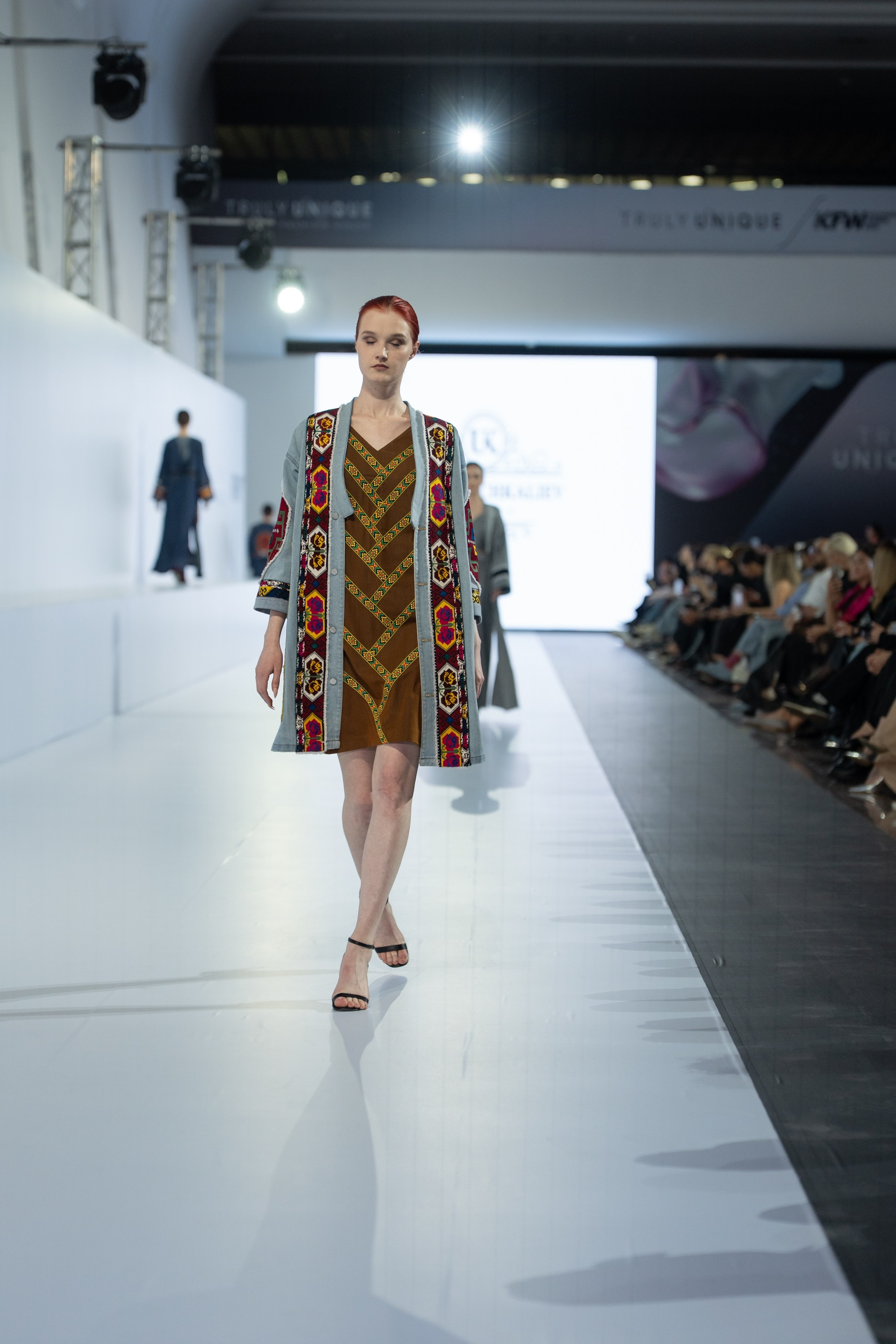 Umed Kuchkaliev. Сайт Алматинского НЮ АРТ, будуар и фэшн фотографа Дениса Карпенко