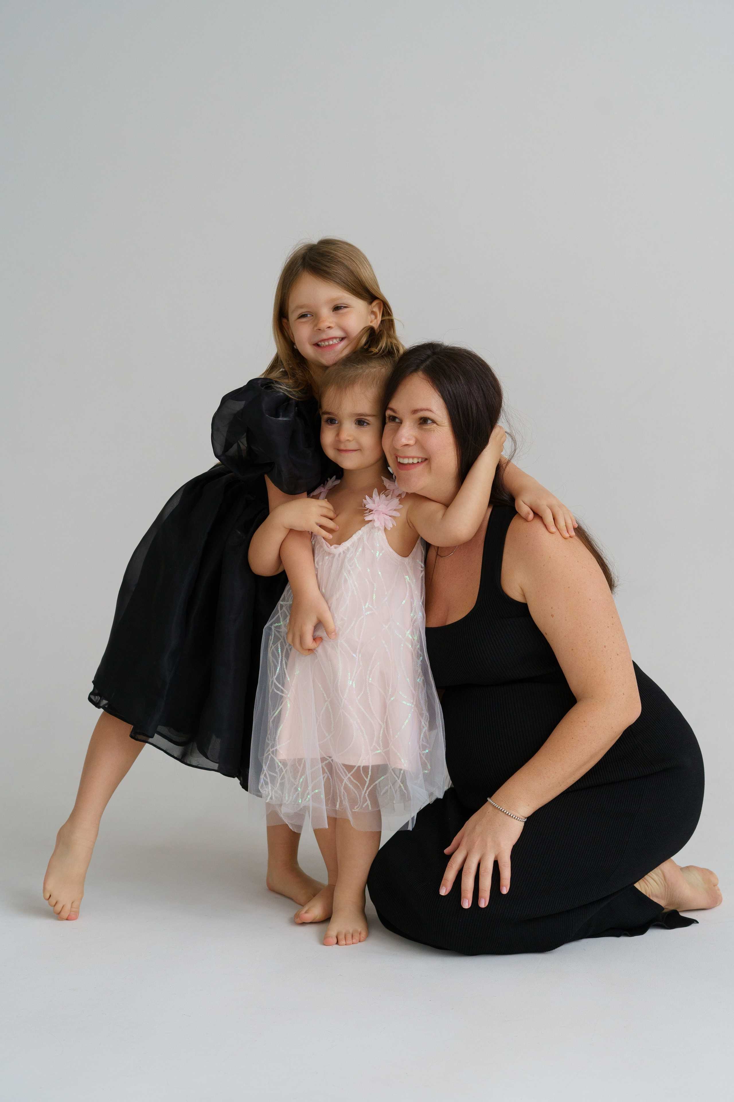 Оля, Настя, Кристина, Катя. Главная