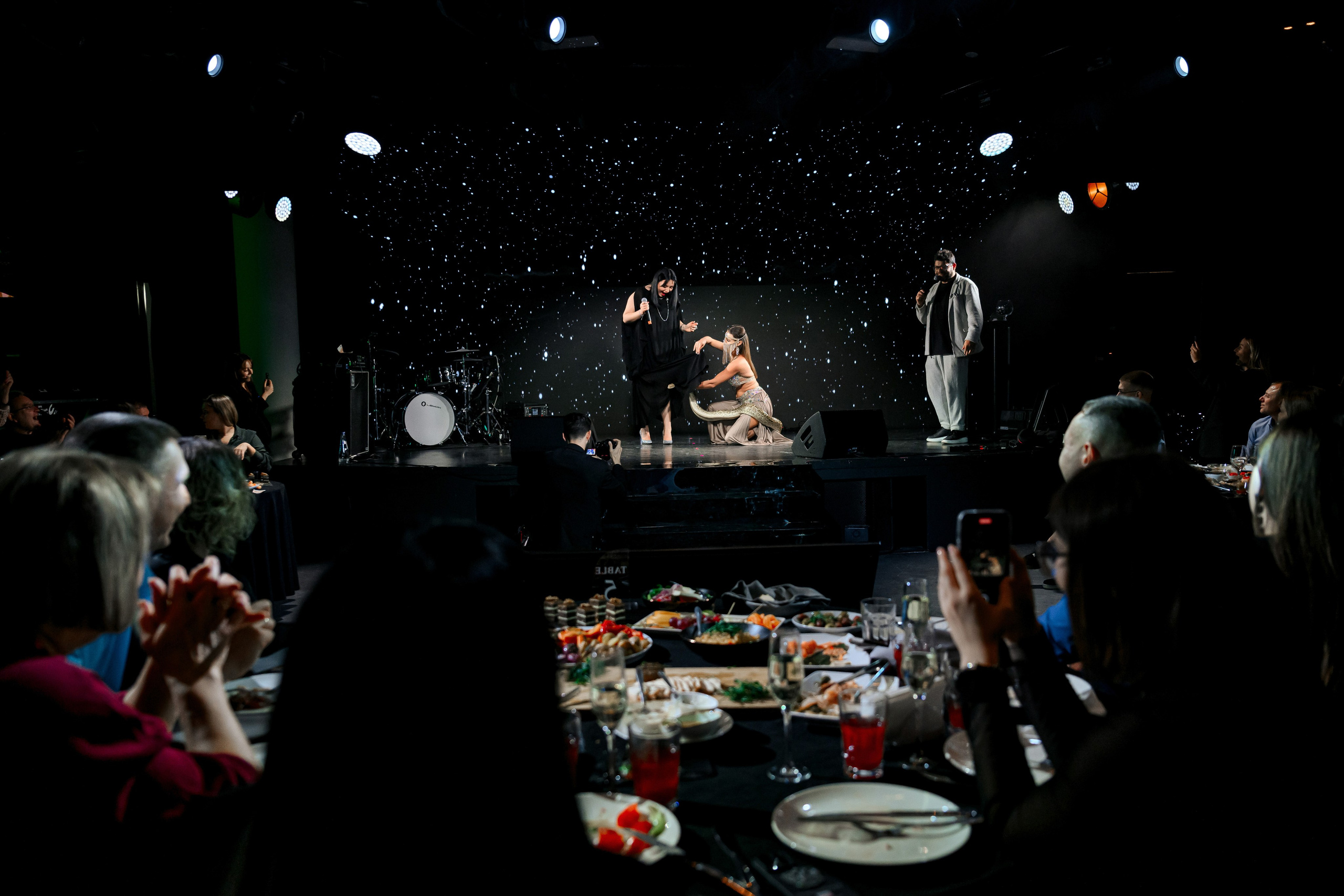 Happy Birthday. Максим Комаров — Профессиональный фотограф