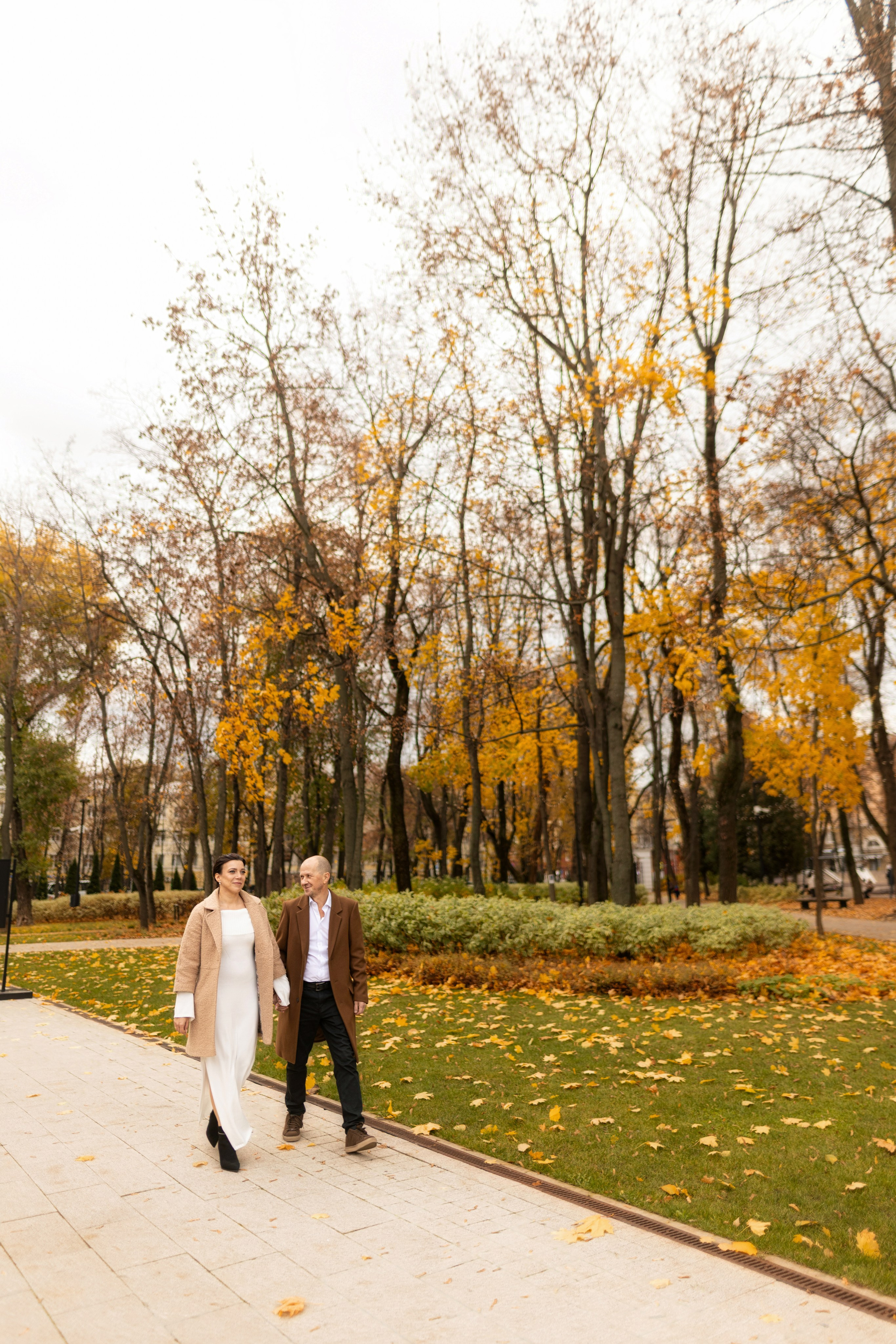 Алексей и Евгения. Свадебная прогулка в позднем октябре. Дмитрий Шульгин, портретный фотограф в Воронеже