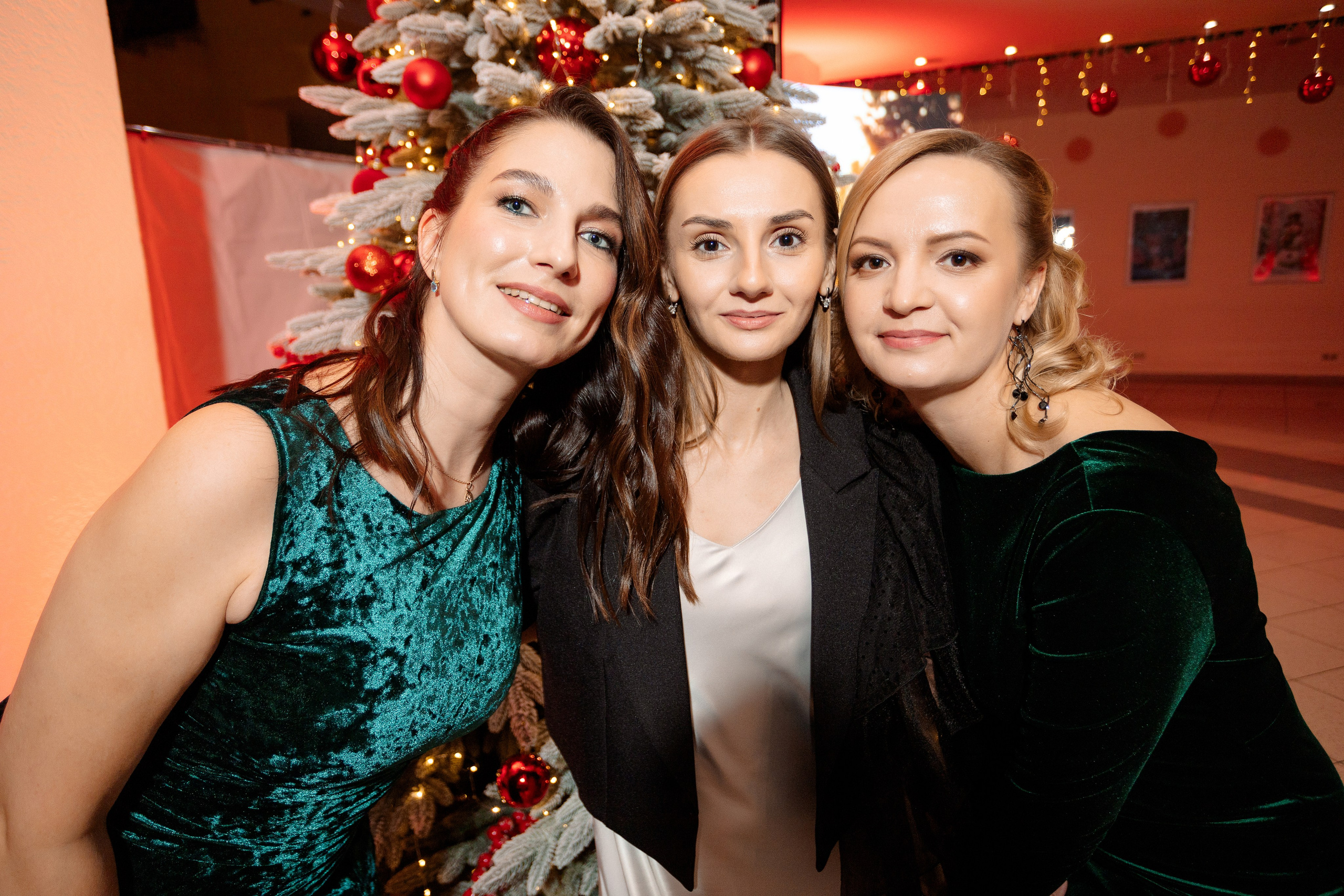 РЕПОРТАЖ: НОВЫЙ ГОД В ДК МЕТАЛЛУРГ. Профессиональный фотограф в Ижевске Леша Петров