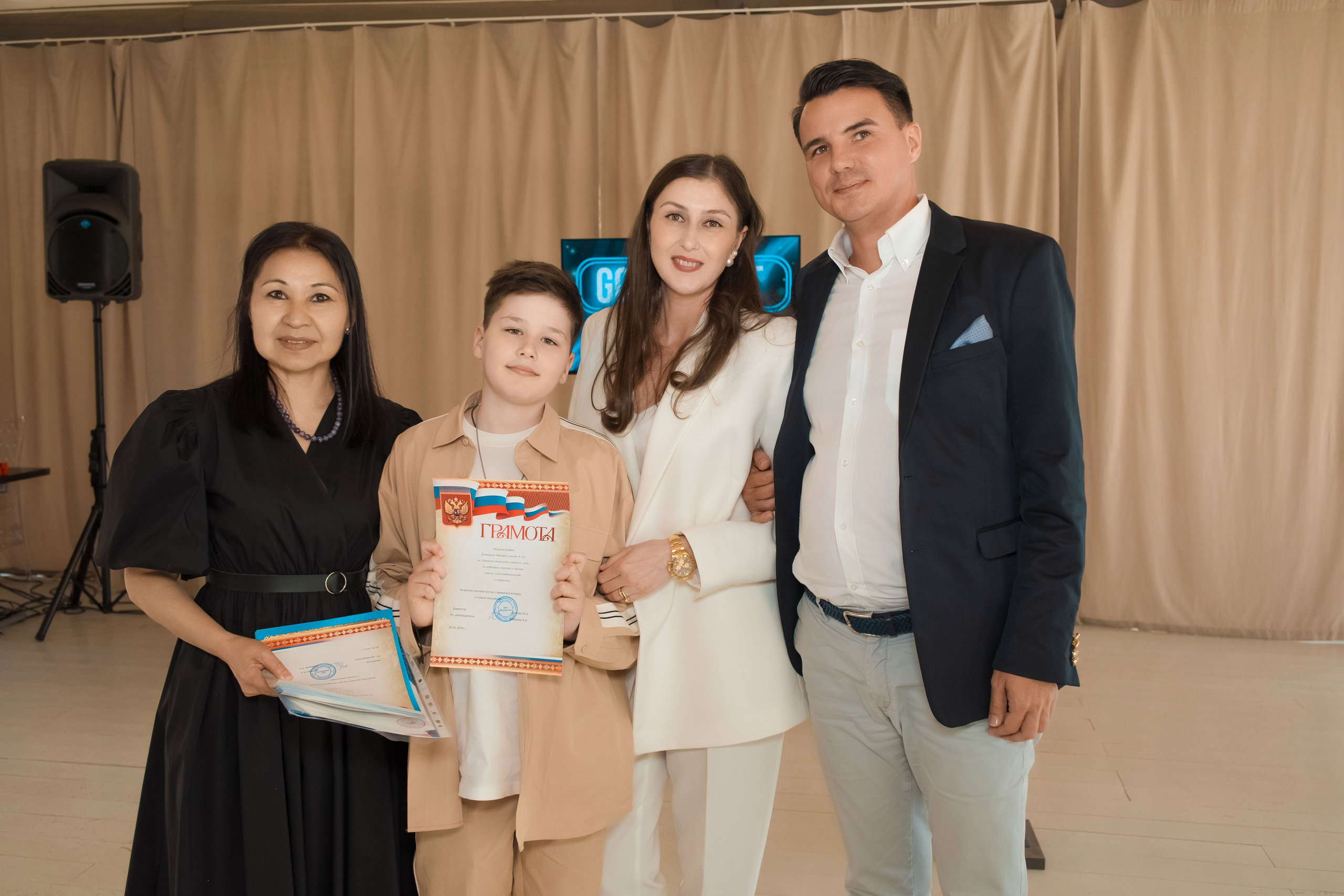 Выпускной школы Леонова. Фотограф в Иркутске Анна Мирошникова