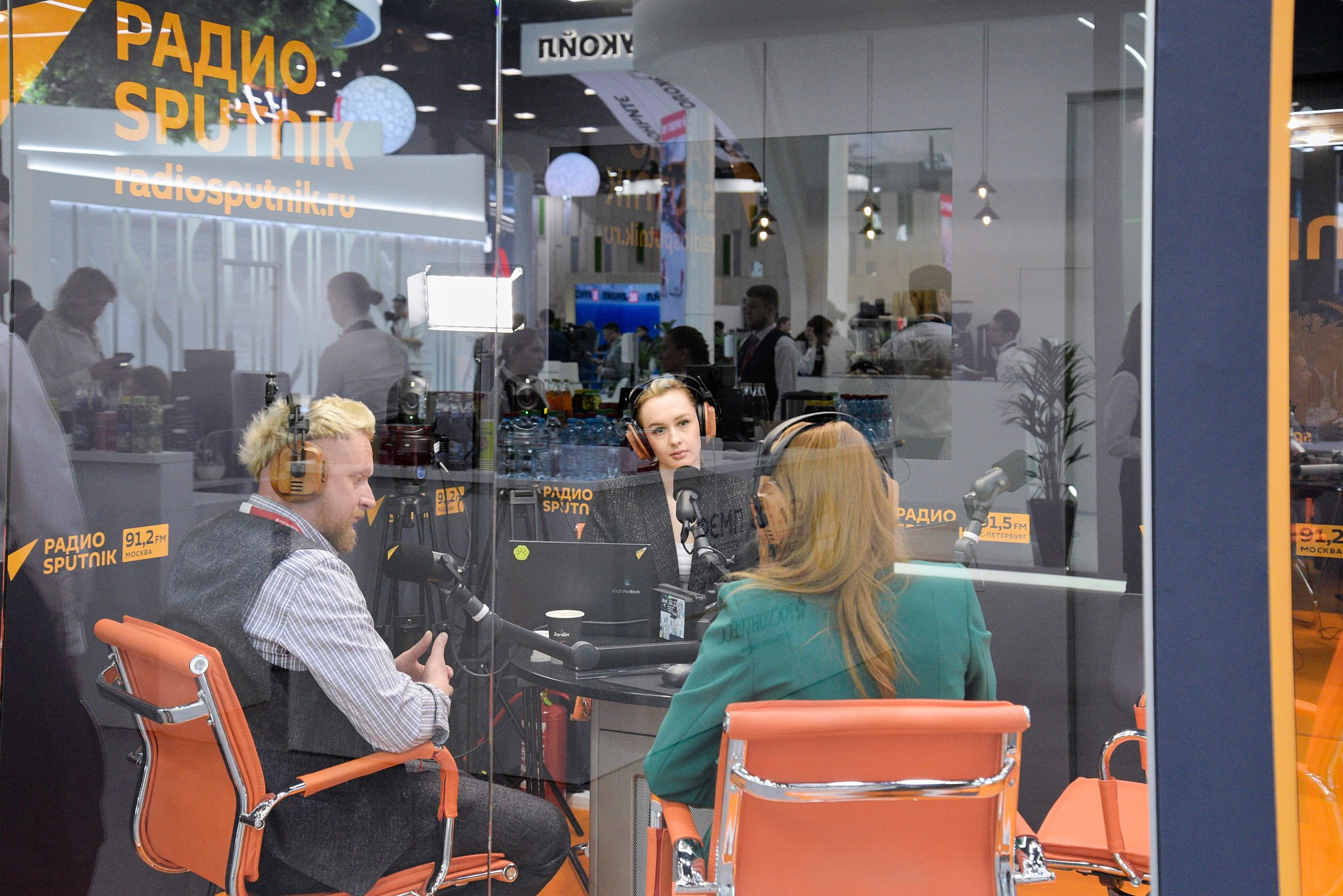 Пмэф 2023. Иван Ступа, репортажный фотограф в Санкт-Петербурге и Ленинградской области