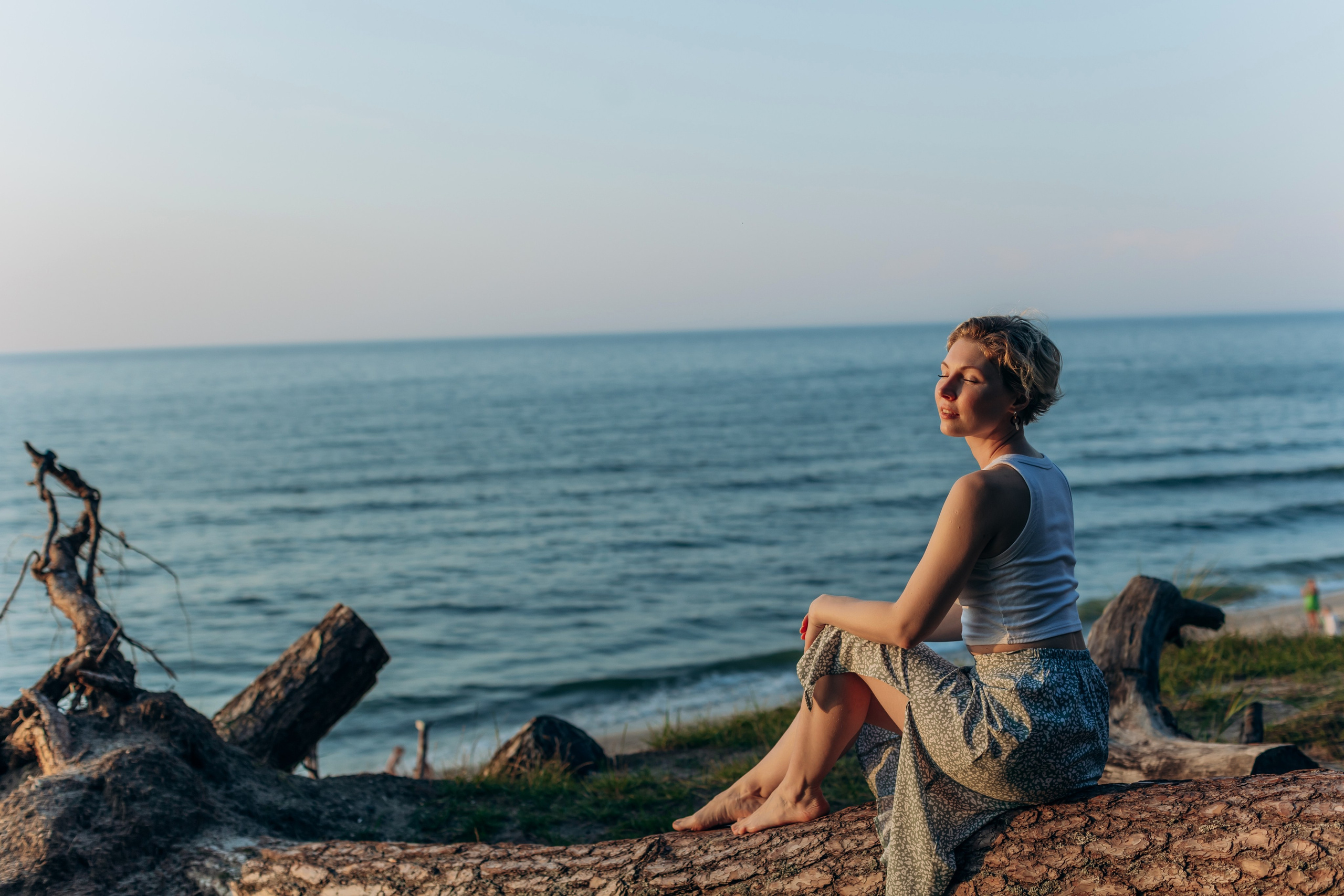 Подруги Пионеский Сосновый бор закат. Фотограф в Калининграде свадебная фотография, репортажная, фотосессии