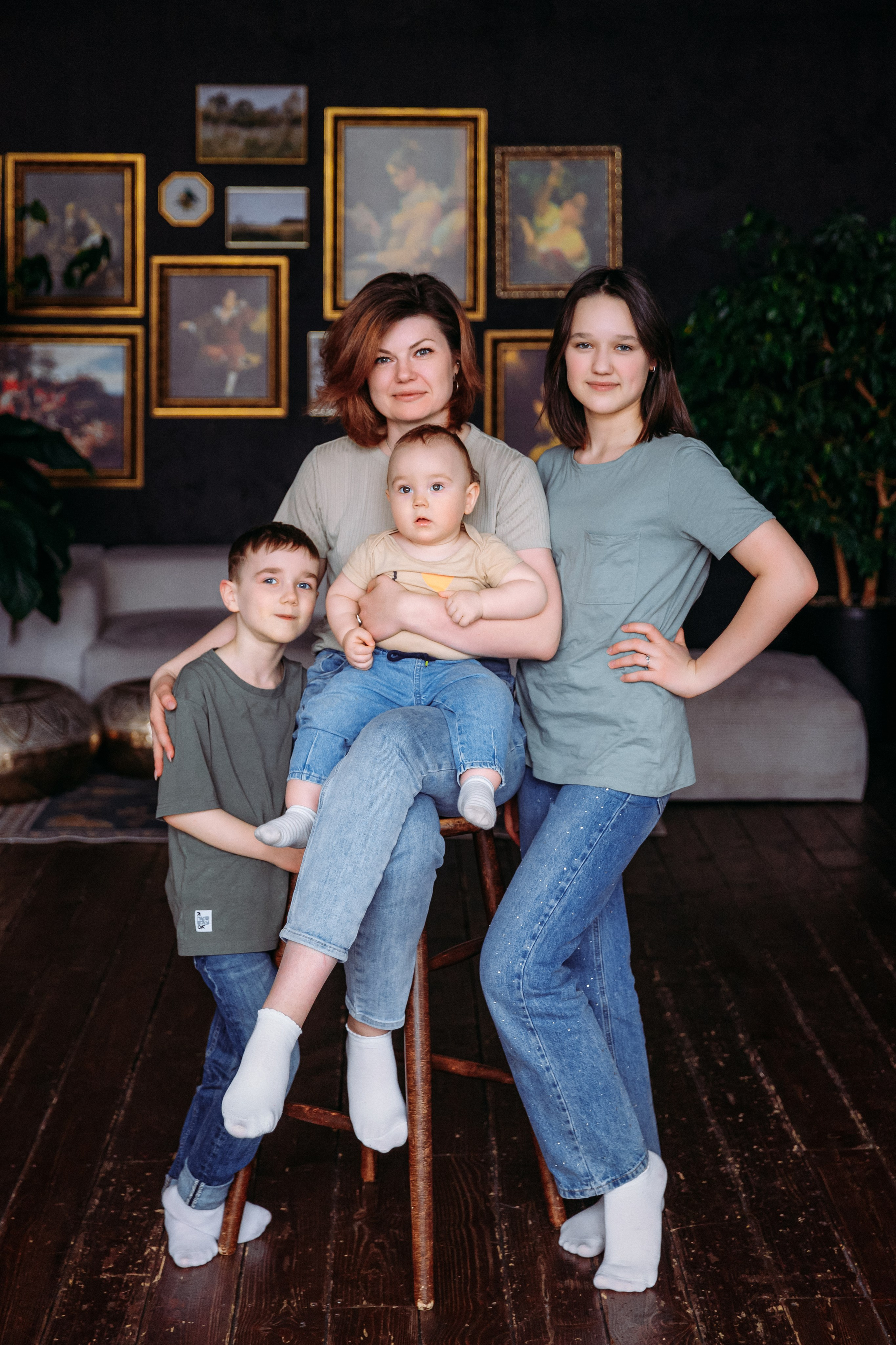 Семейная фотосессия на первый годик. Семейный и детский фотограф в Мурманске Карина Березина