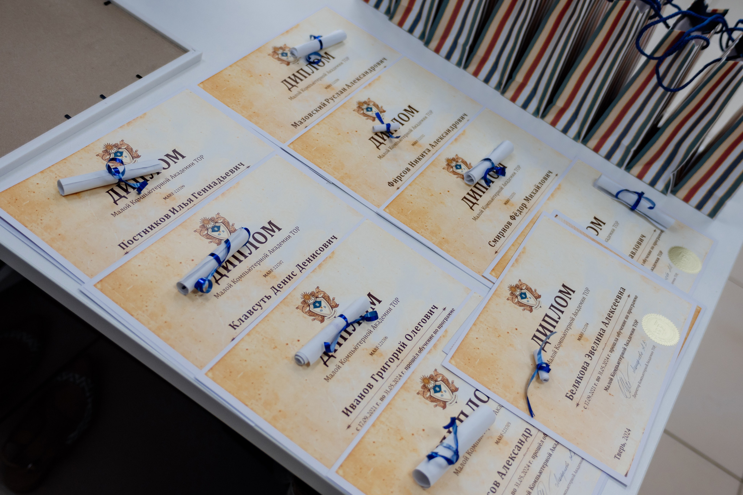 Выпускной: компьютерная академия Топ. Фотограф в Твери Дементьева Анастасия