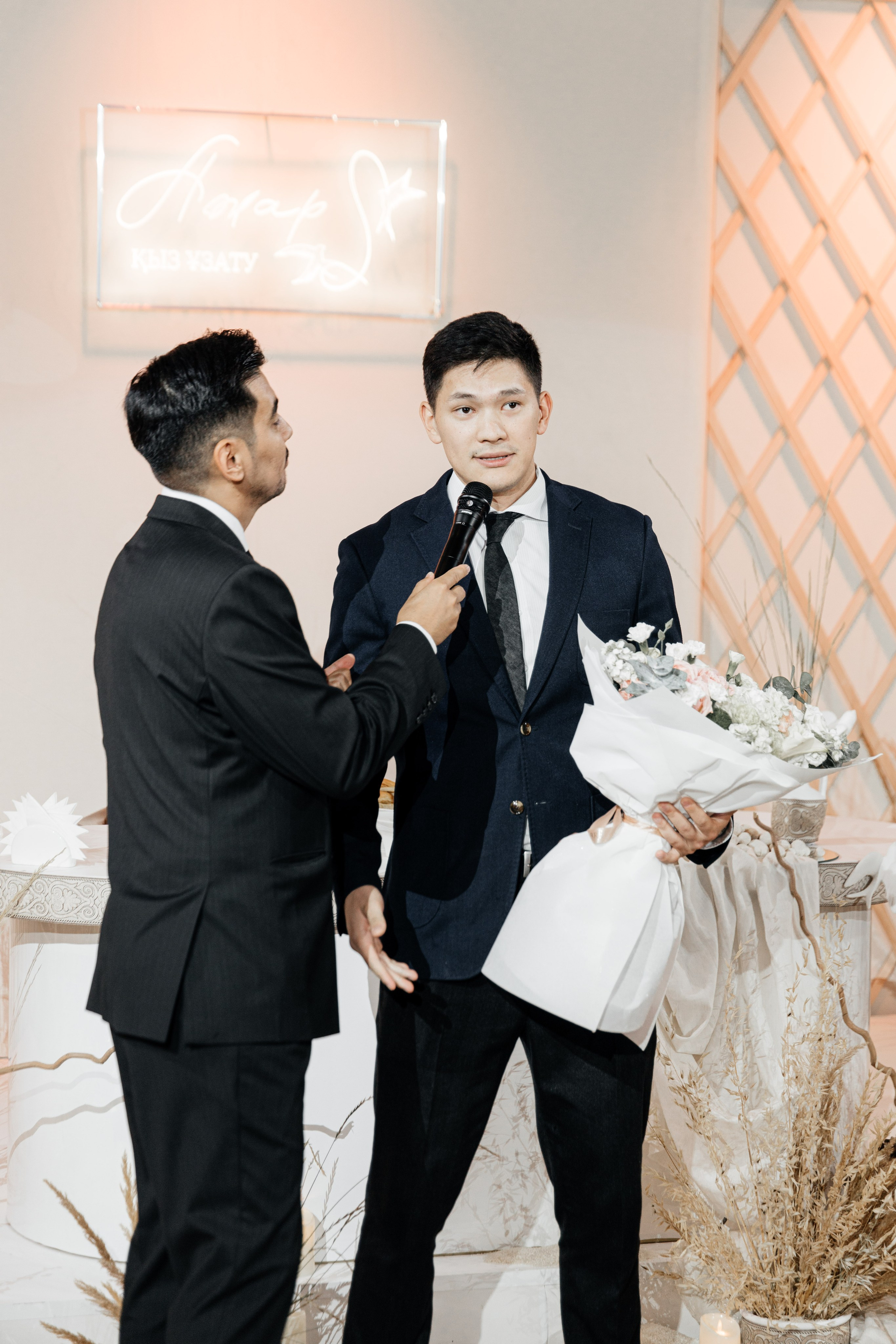 Azhar Uzatu. Свадебный фотограф Алматы