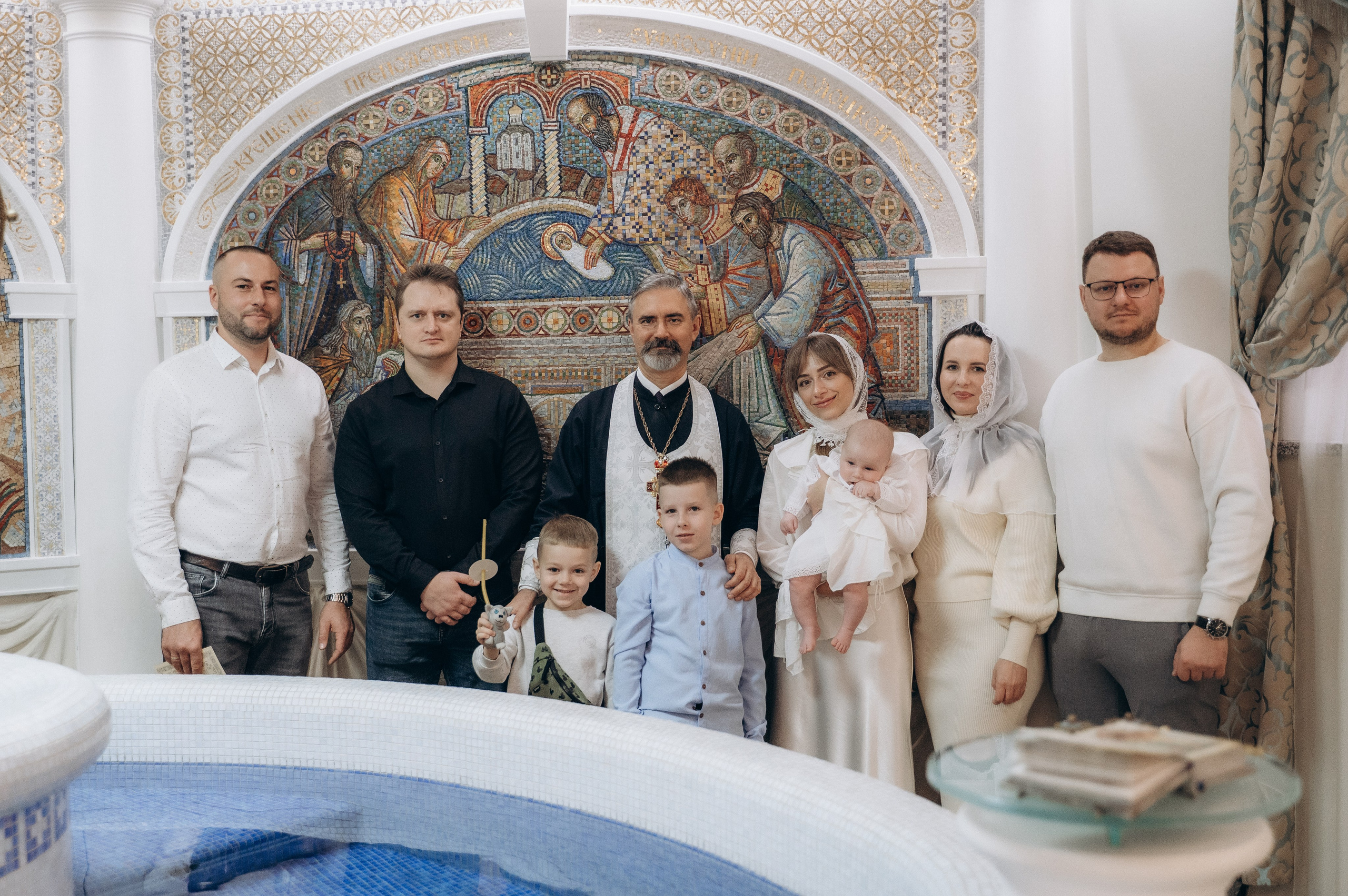 Крещение Тимура (Храм Святой Троицы). Семейный фотограф в Минске Дарья Дреко