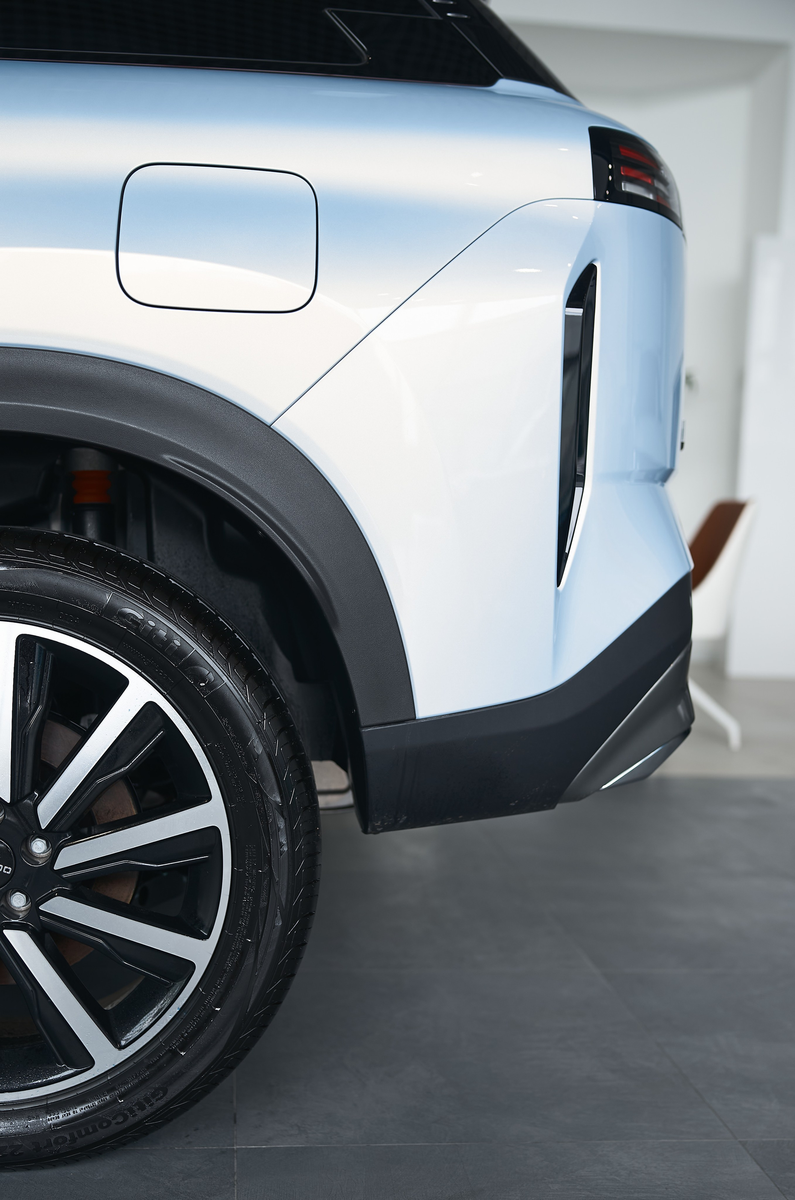 Автосалон «Боравто». Фотограф Олег Сотник