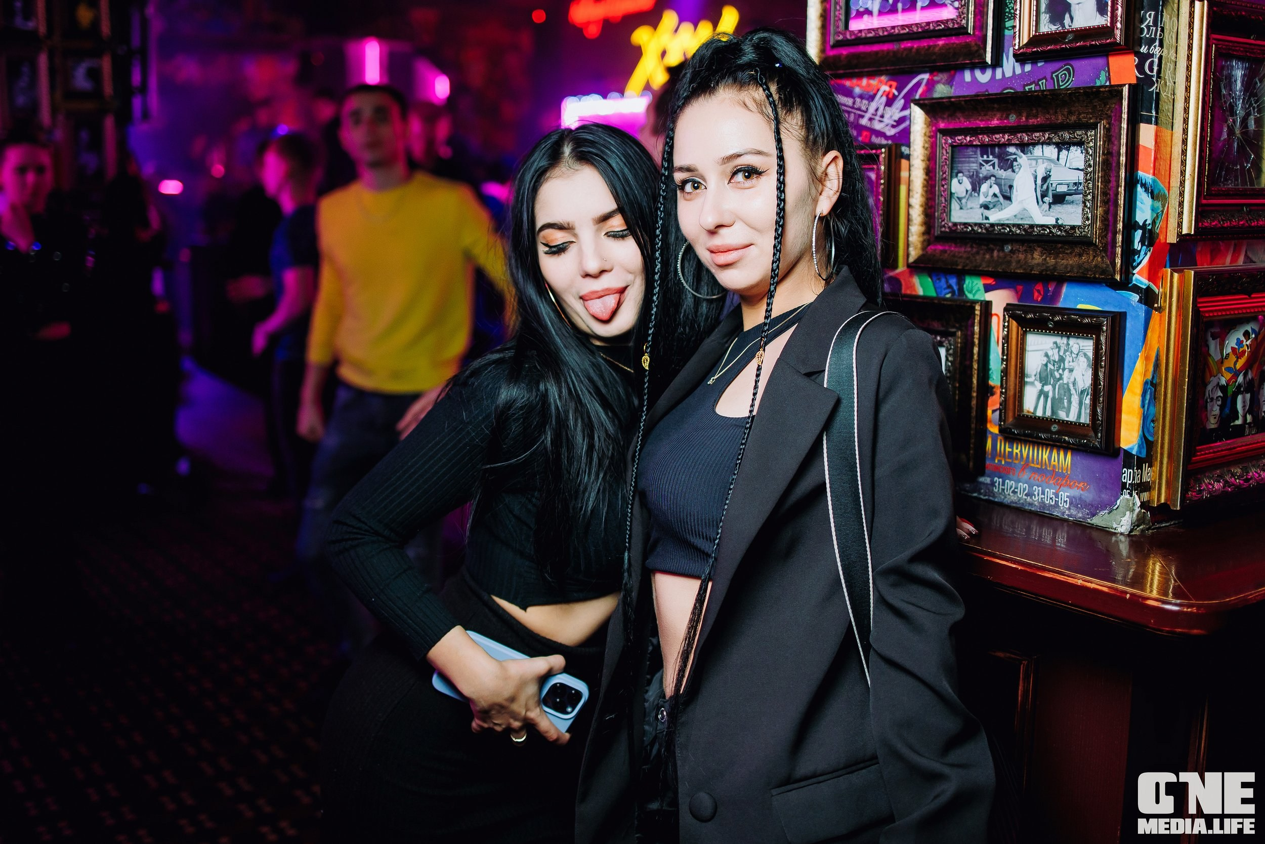 Фоторепортаж из бара XxxX. One Media Life: фоторепортажи, фотоотчеты с мероприятий и заведений