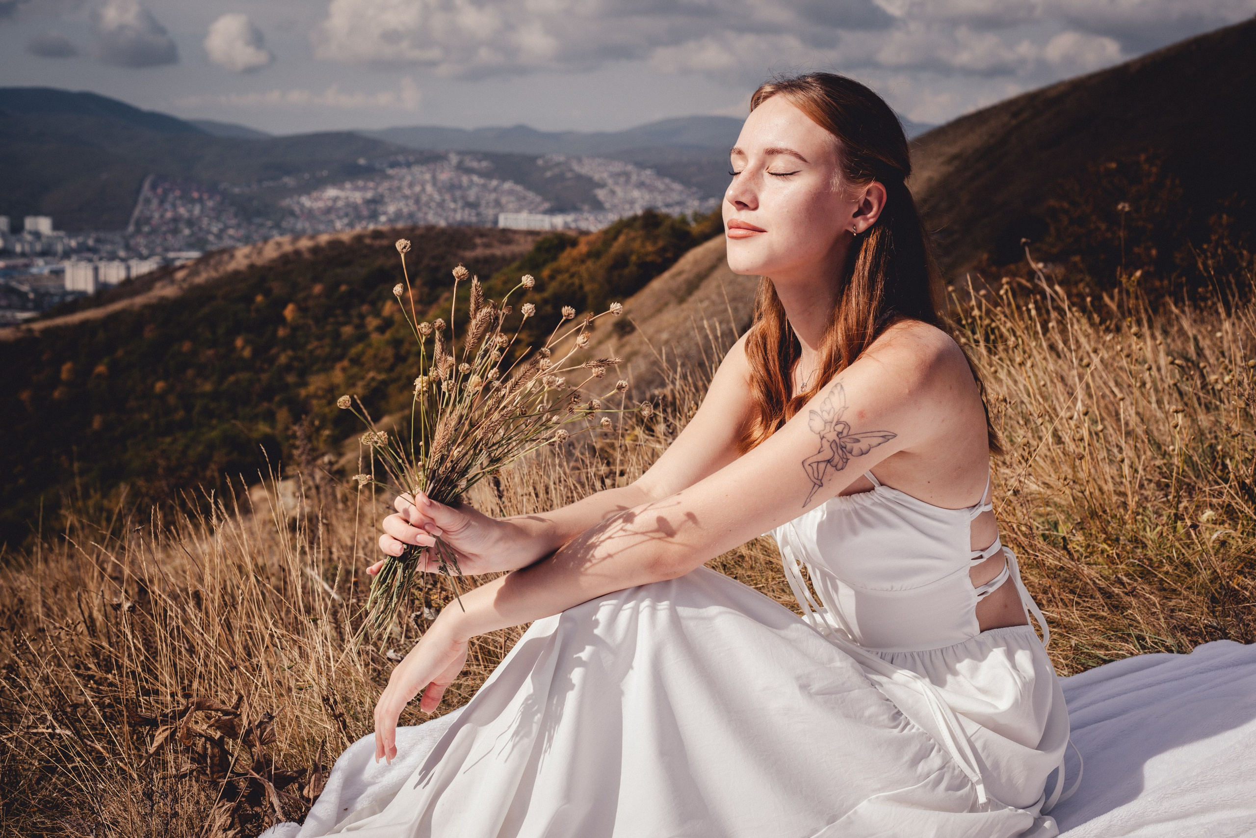 Нежность гор. Уличный фотограф Города N