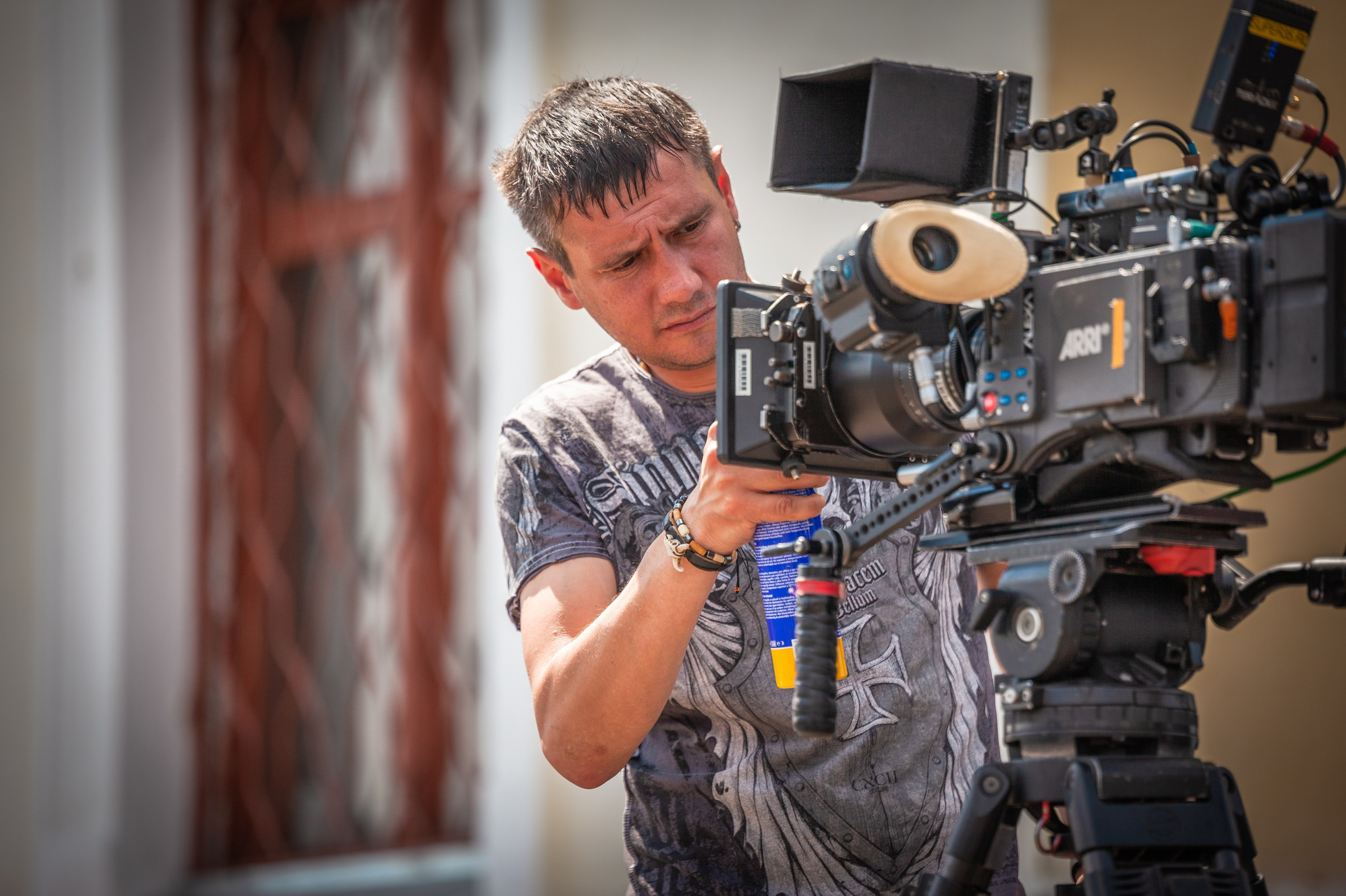 CINEMA. NE Cinema — backstage and reportage photography in cinema, music, Automotive and sport