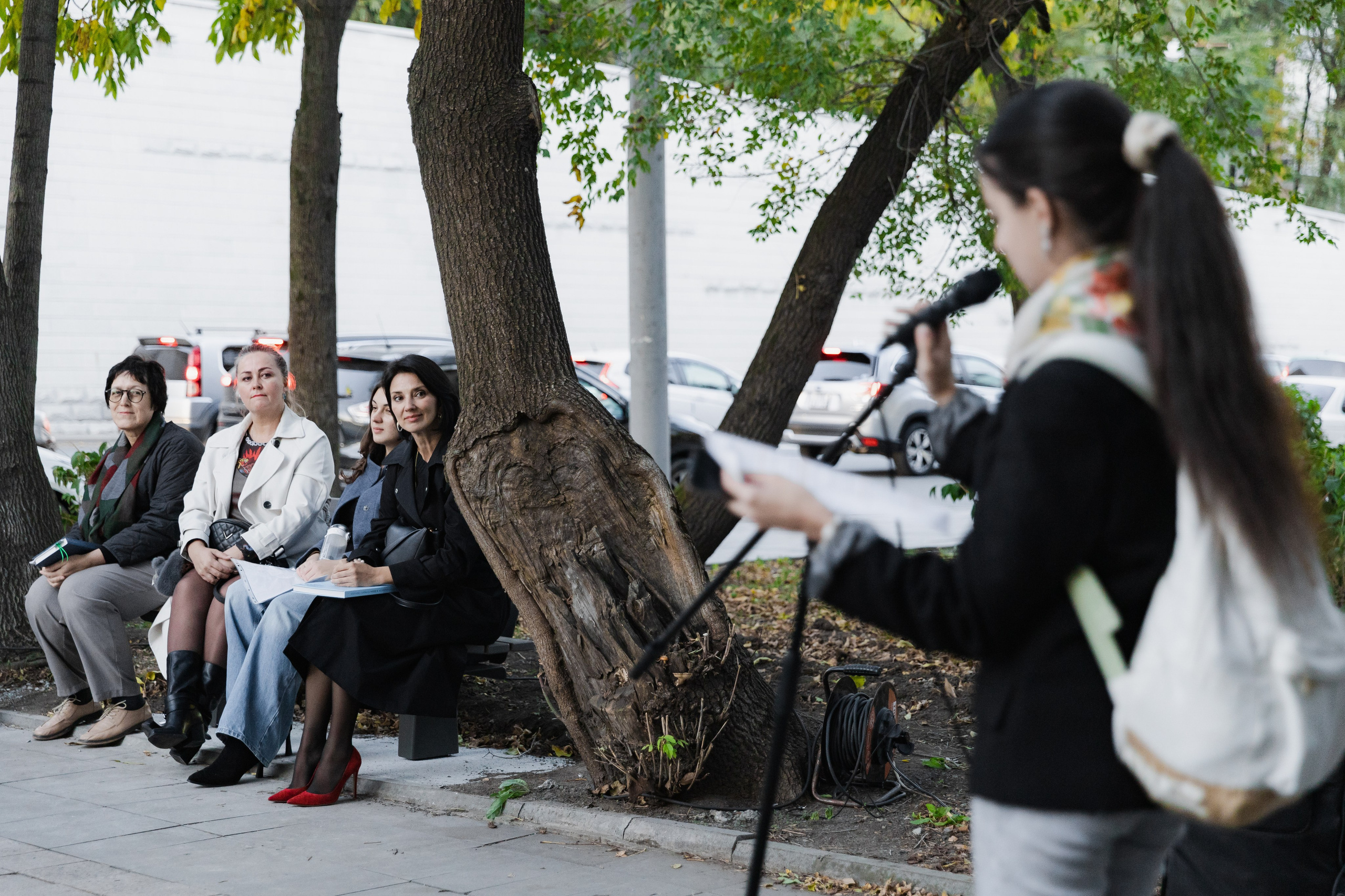Горожане читают. Takamatsu Miya