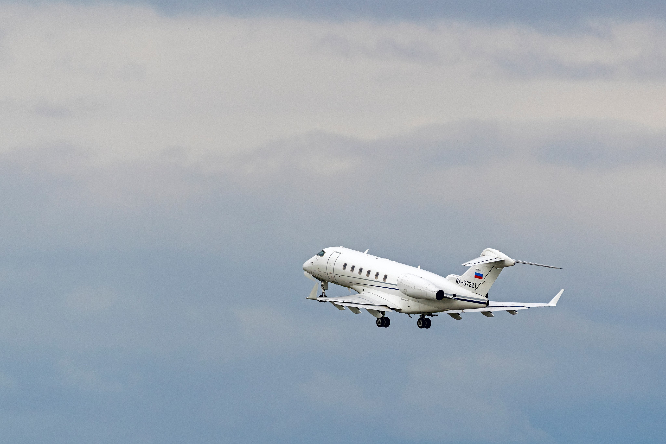 Авиация: самолеты, вертолеты, небесные зарисовки. От прошлого к будущему авиации через фотографию