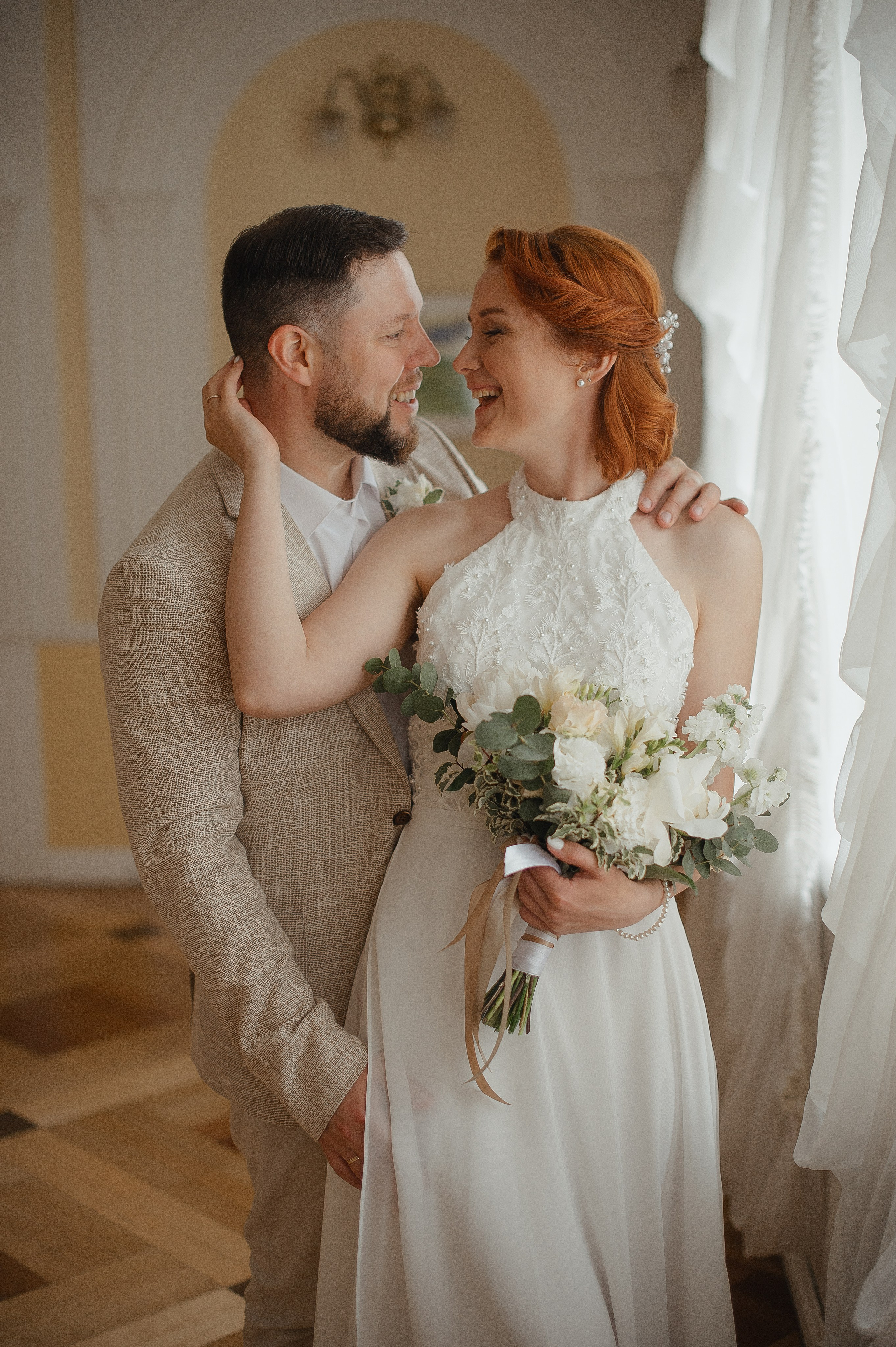 Свадебная фотосессия по историческому центру города Ярославль. Свадебный фотограф в Ярославле Денис Медоваров