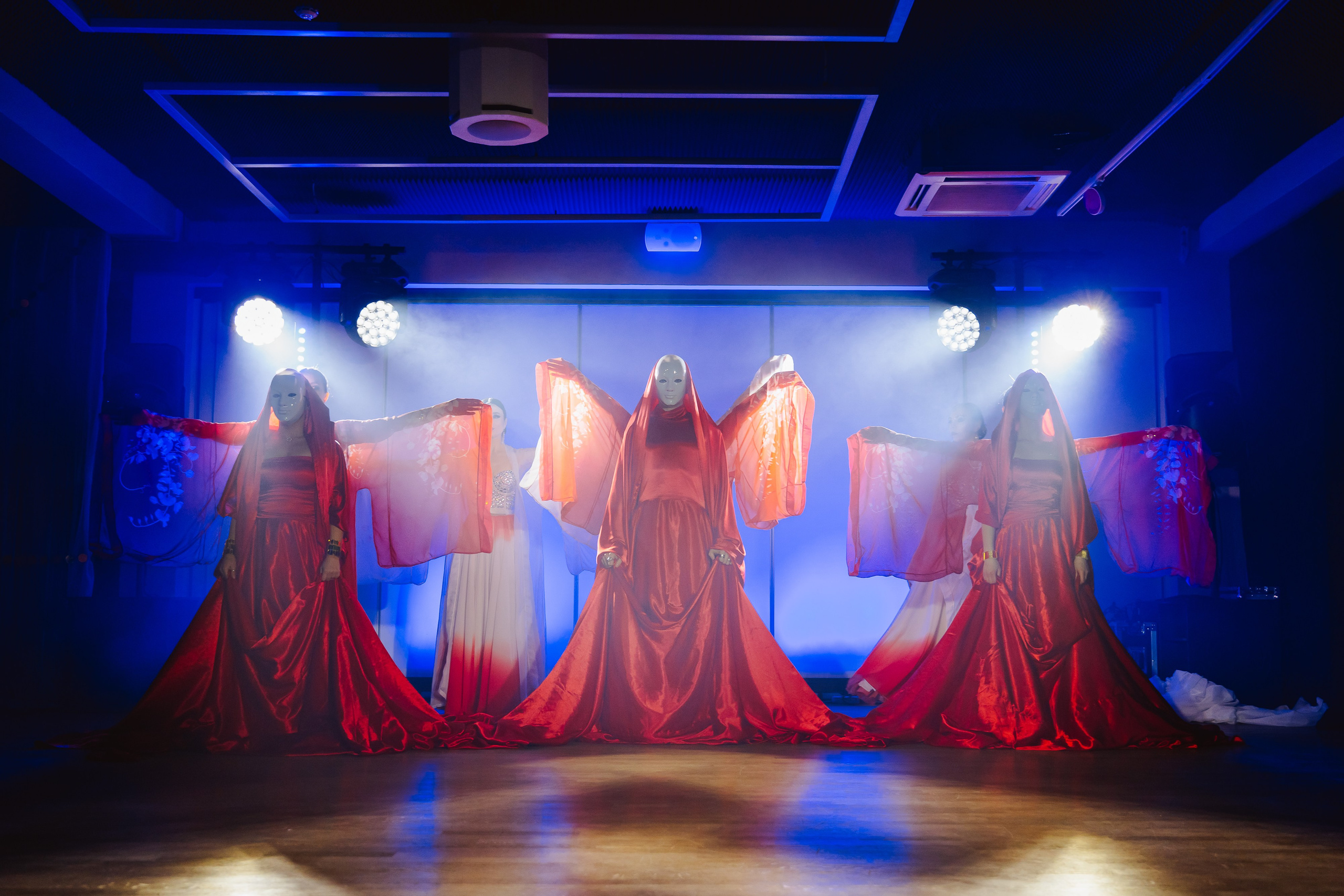 Творческий вечер Лии Морозовой «Игра в бисер». Художник по свету Максим Сергачев