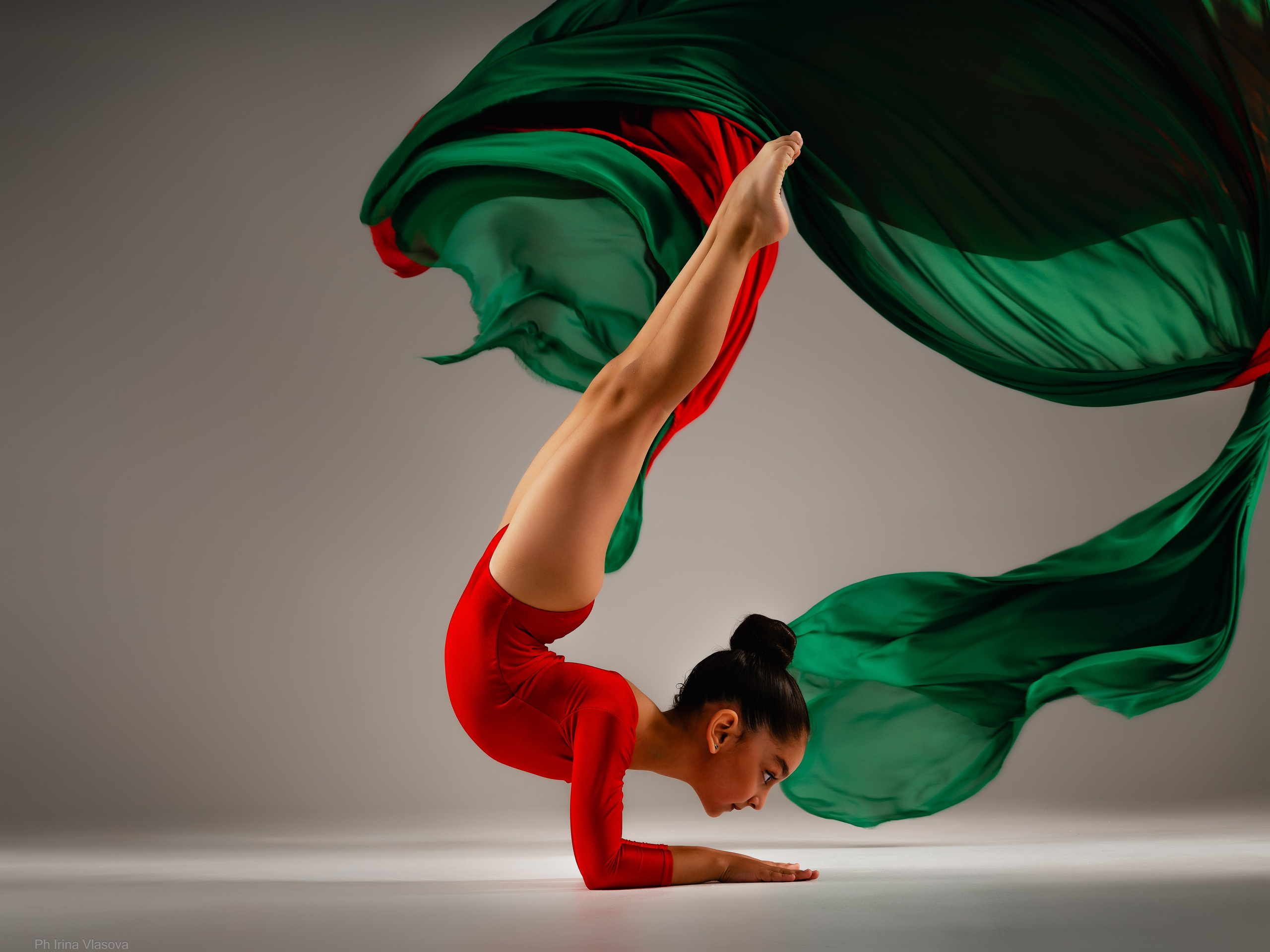 фотосессия с летящими тканями томск