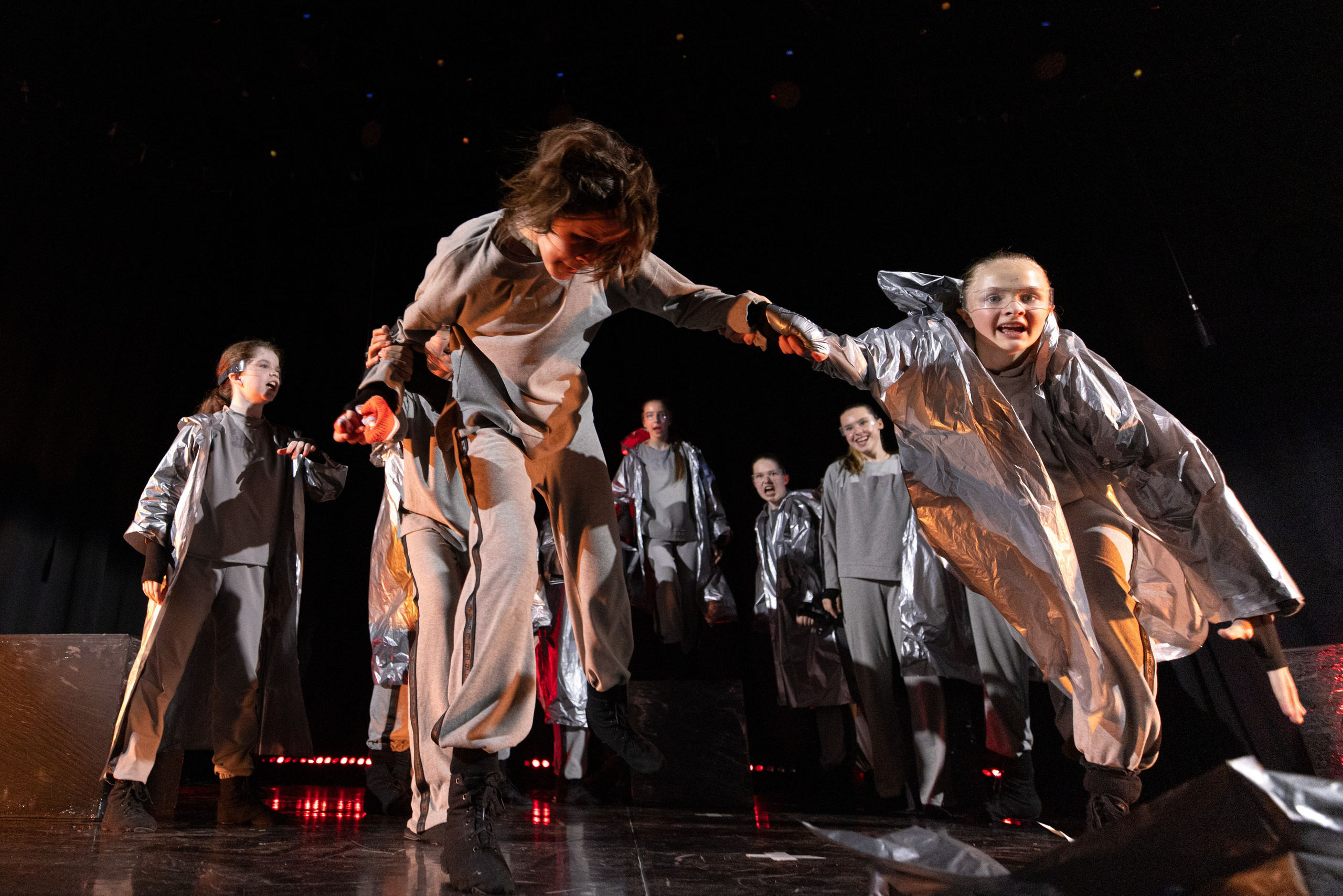 Мюзикл "Все лето в один день" Светланы Лариной. Спортивный фотограф Алексей Соломин