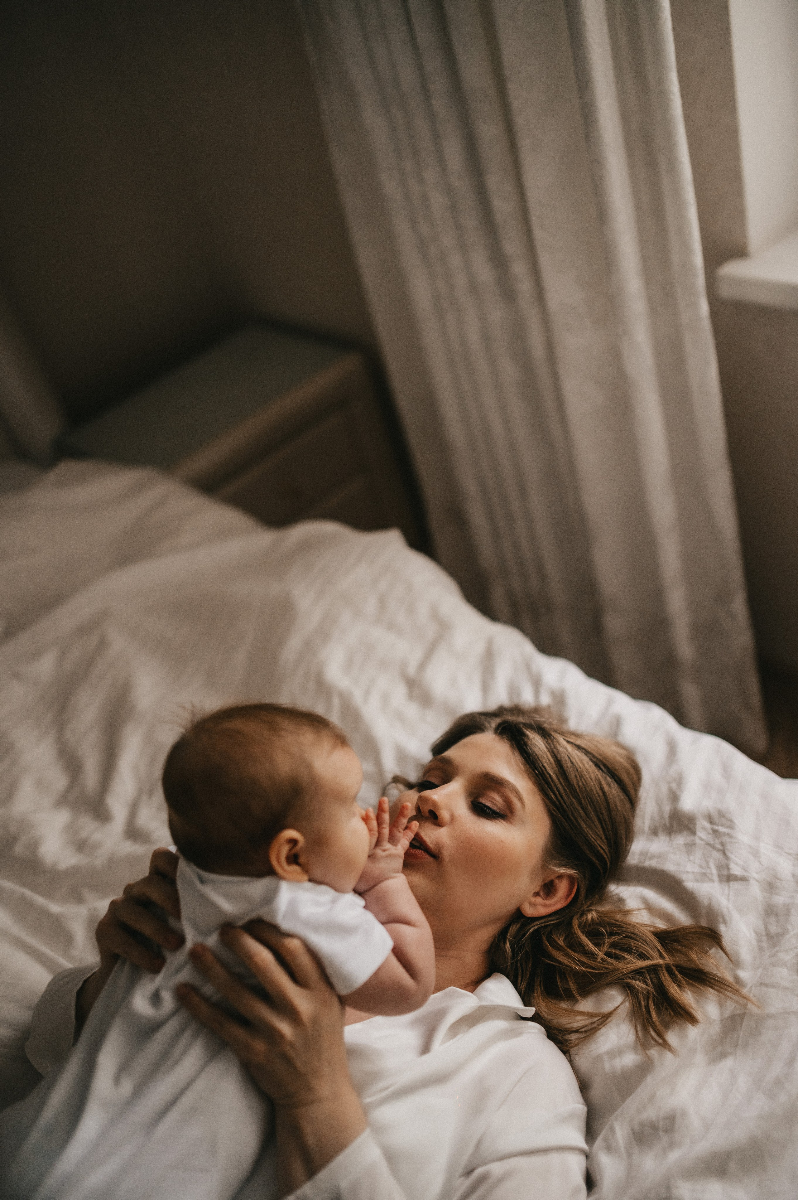 Сергей, Оксана и Алиса дома. Семейный и свадебный lifestyle-фотограф в Москве Мария Петрова