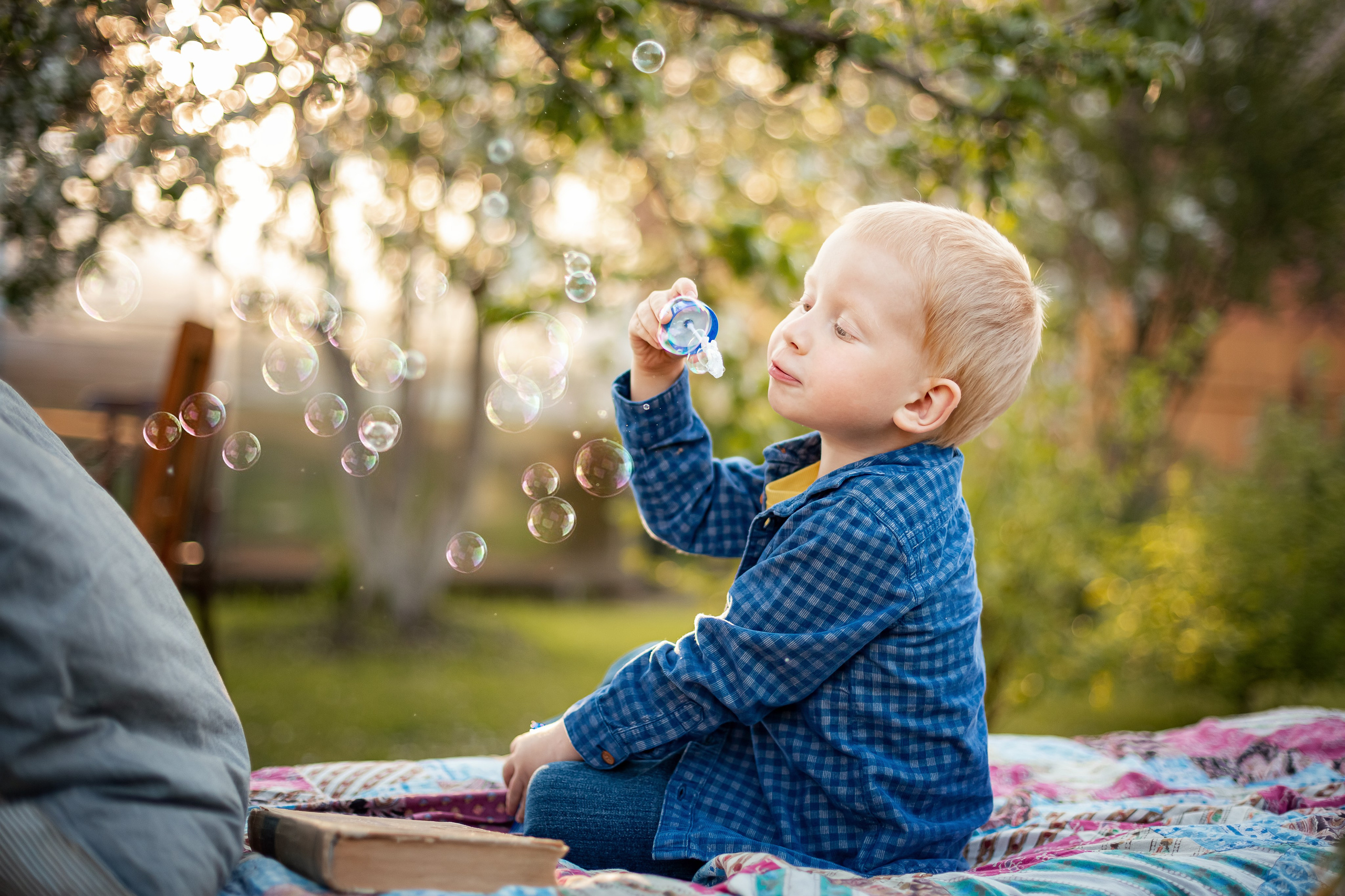 Цветущие яблони. Олеся, Юра и Федя. Семейный и детский фотограф Комина Елена, Власиха, Одинцово