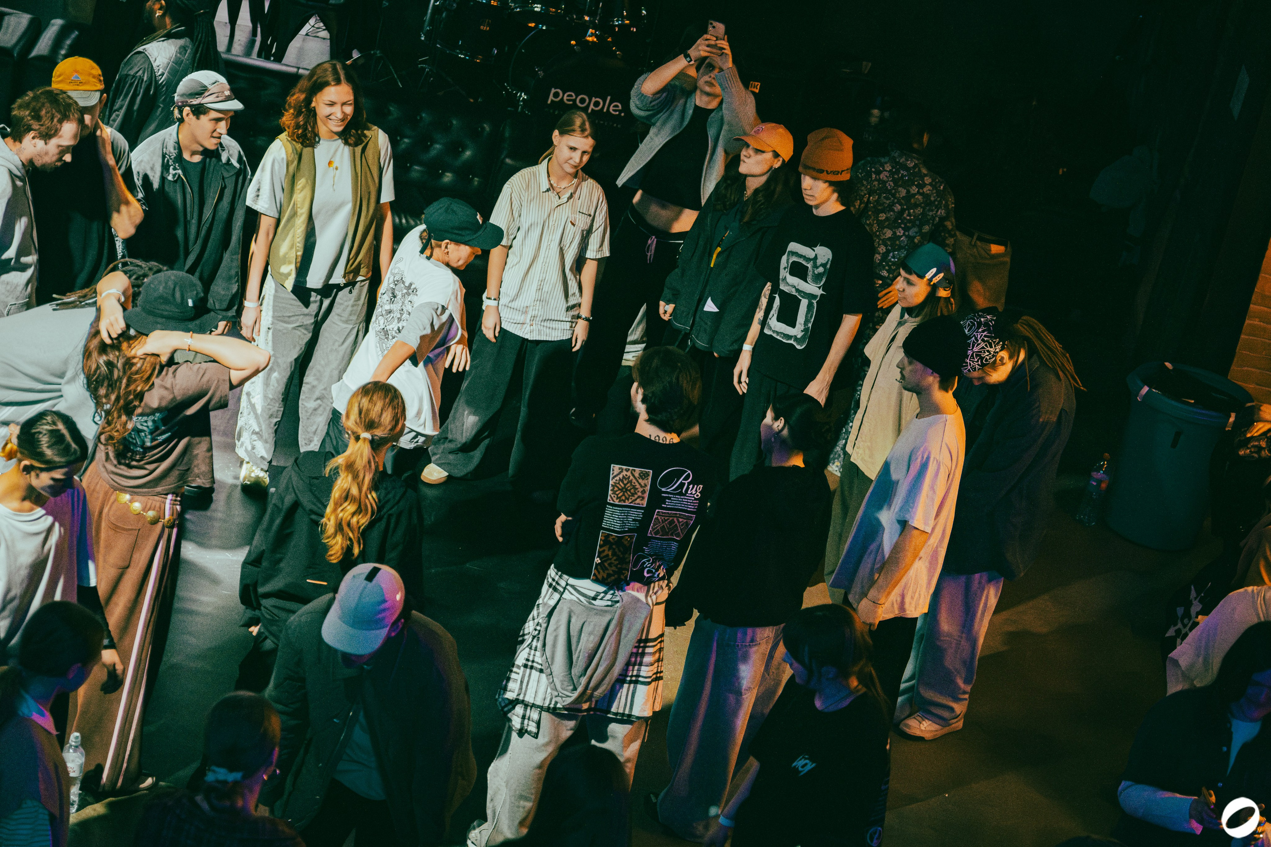 ODD.CLUB 04/04 (@youlovebu). Соня бу тебя сфоткала