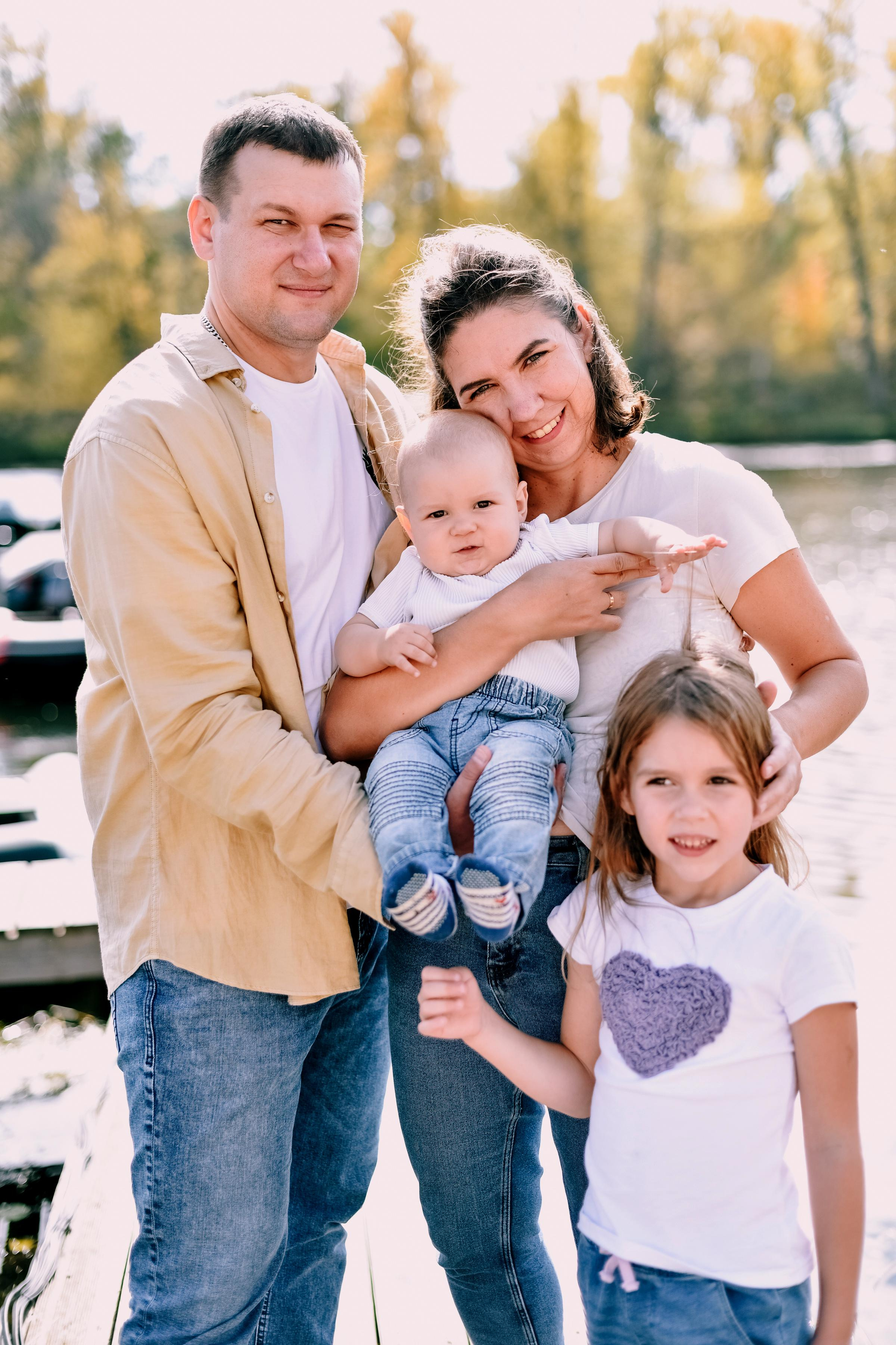 Семья Насти