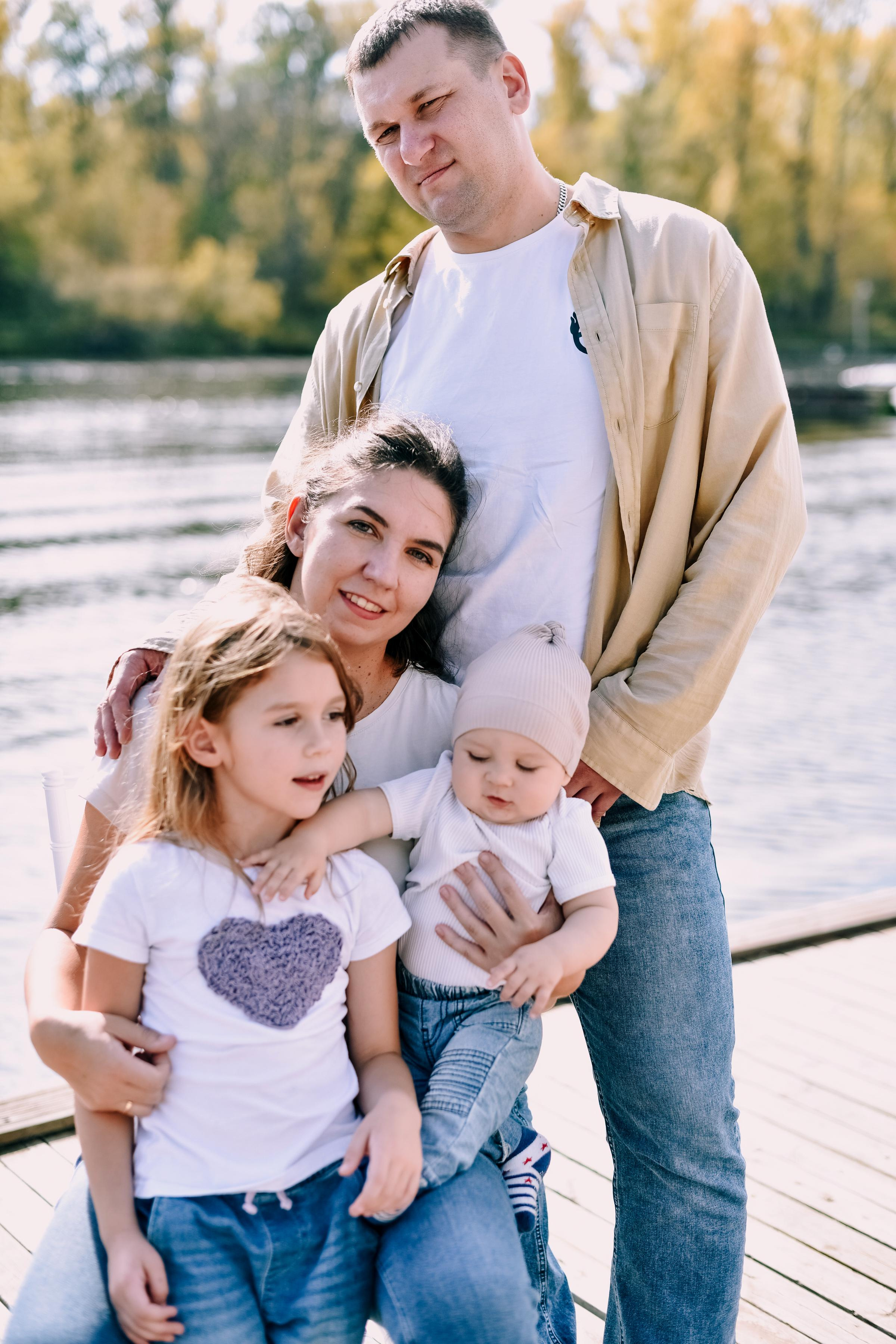 Семья Насти