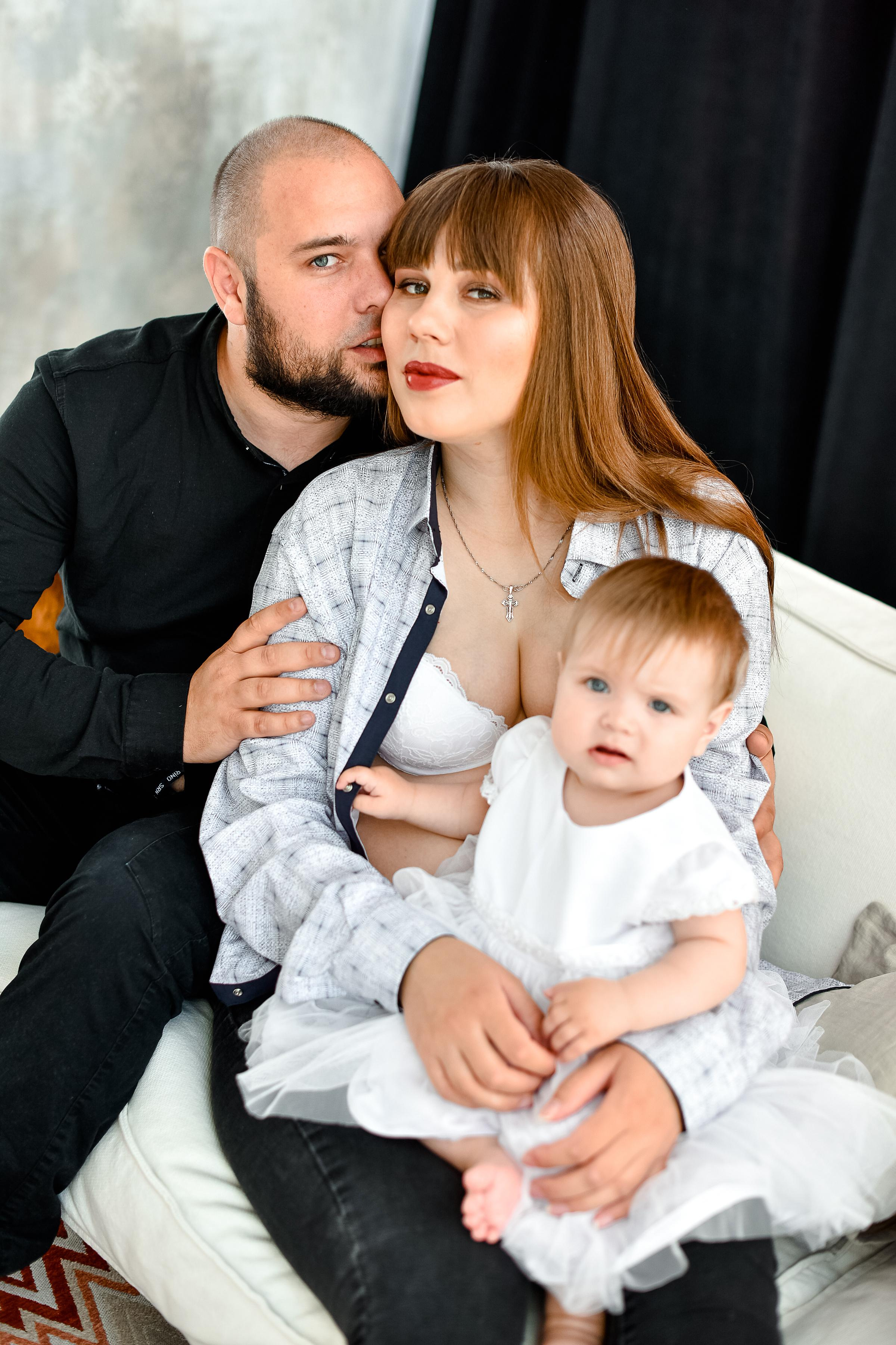 Семья Надежды, Руслана и Коралины