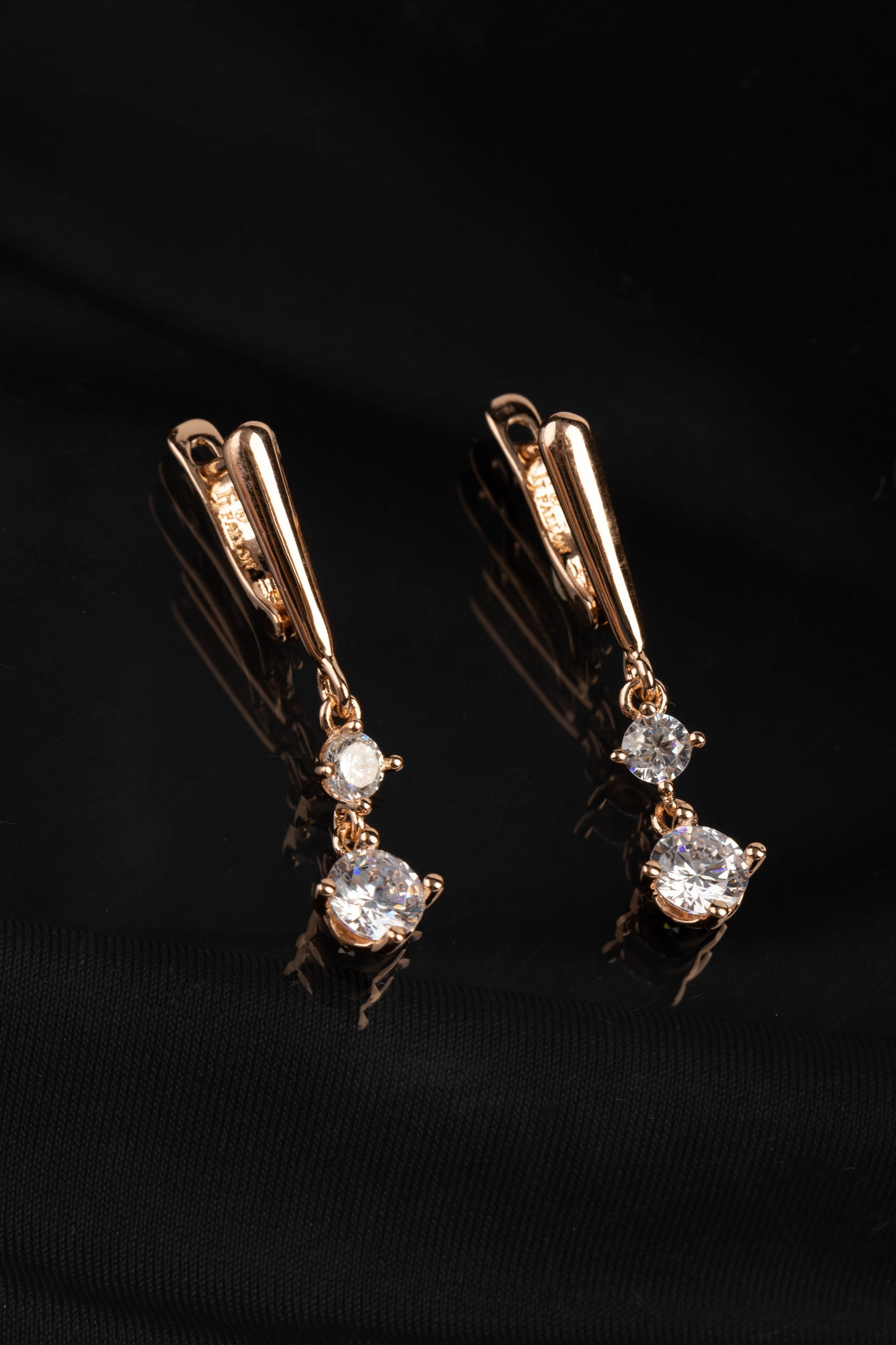 Ювелирные украшения. Предметный фотограф в Крыму Ольга Шестакова