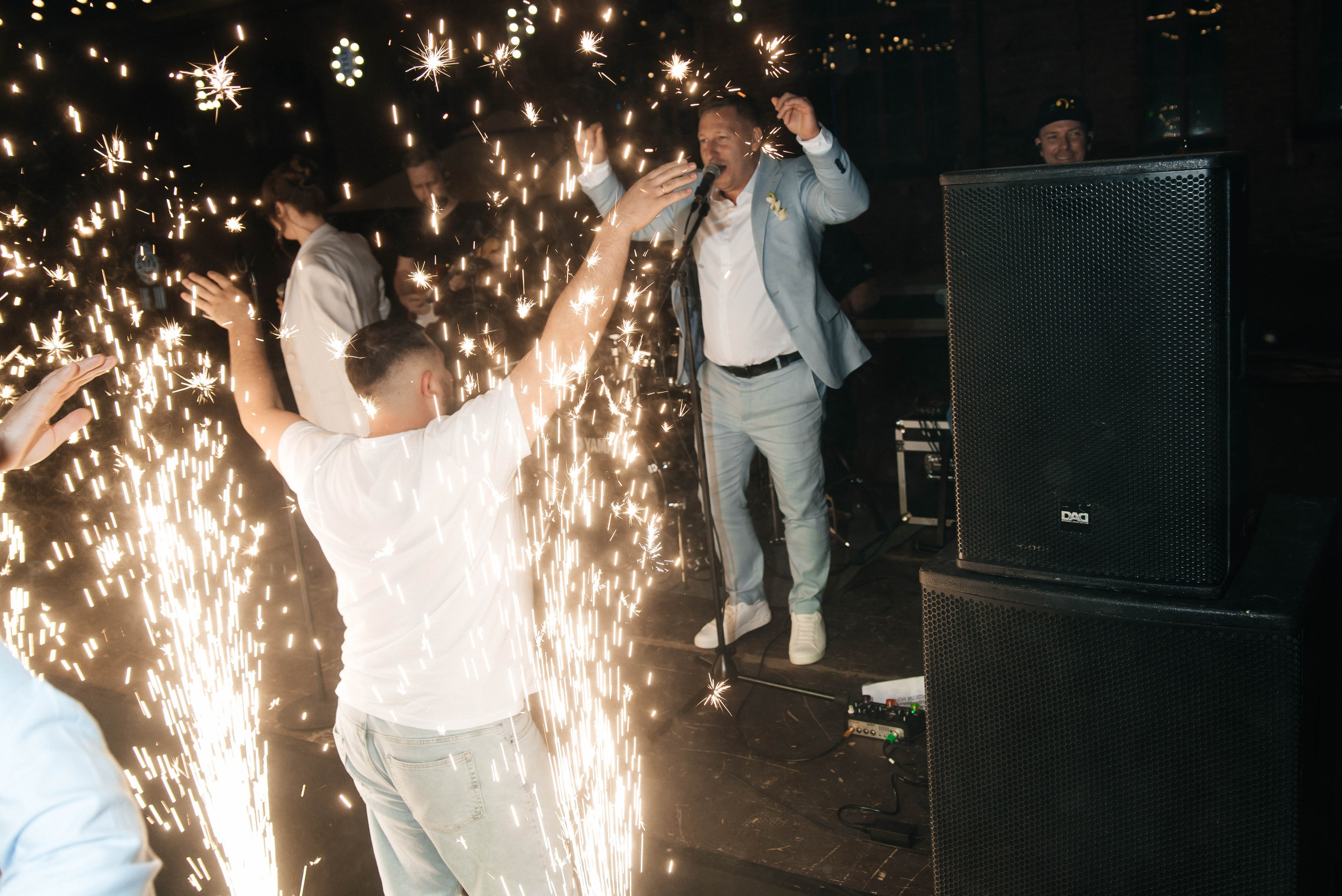 Вадим и София короткая версия свадебного дня. Меня зовут Александр Литвинчук и я свадебный фотограф в Саратове