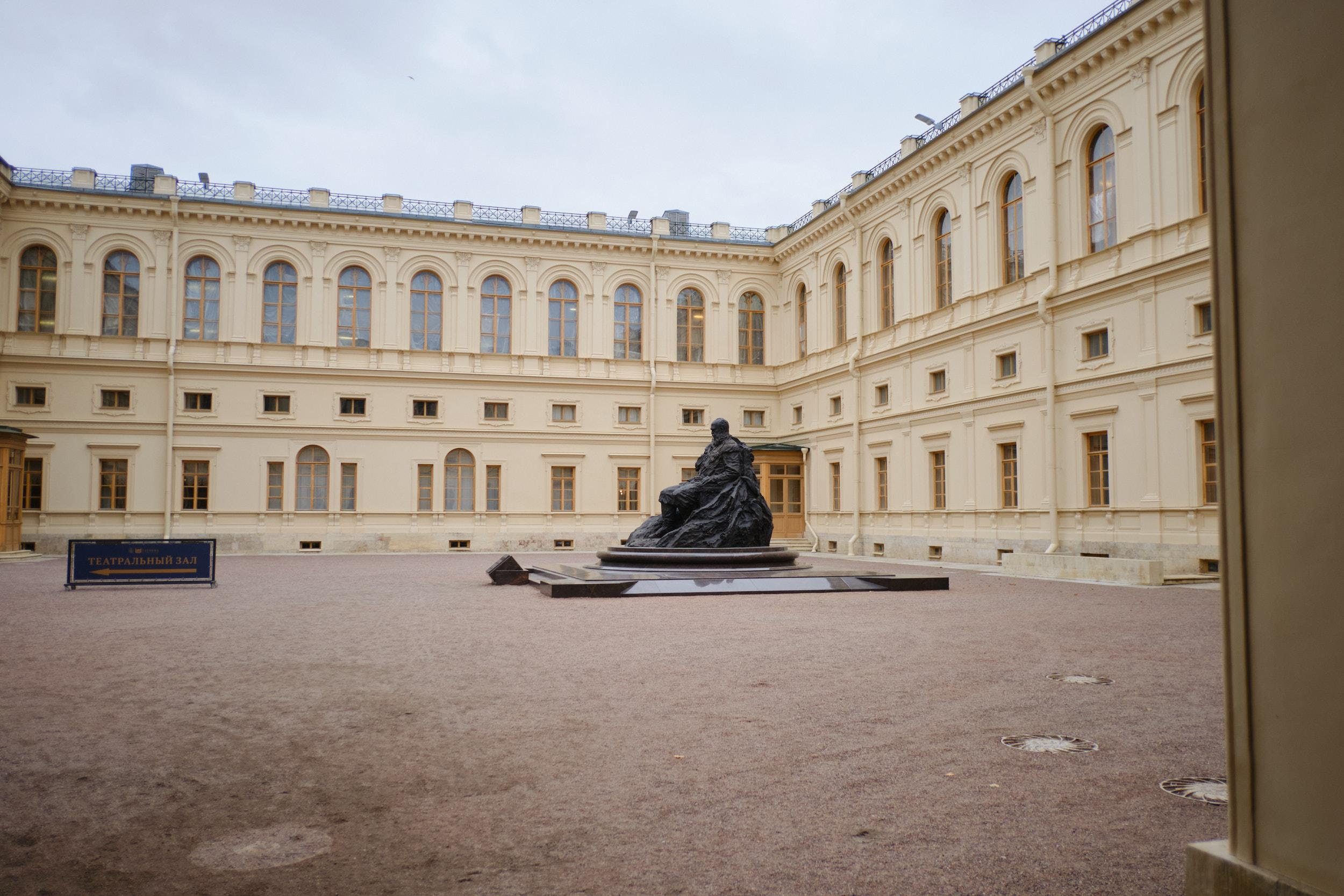 В Гатчинском Дворце. Свадебный фотограф Санкт-Петербург Ирина Селезнева RmesLOVE